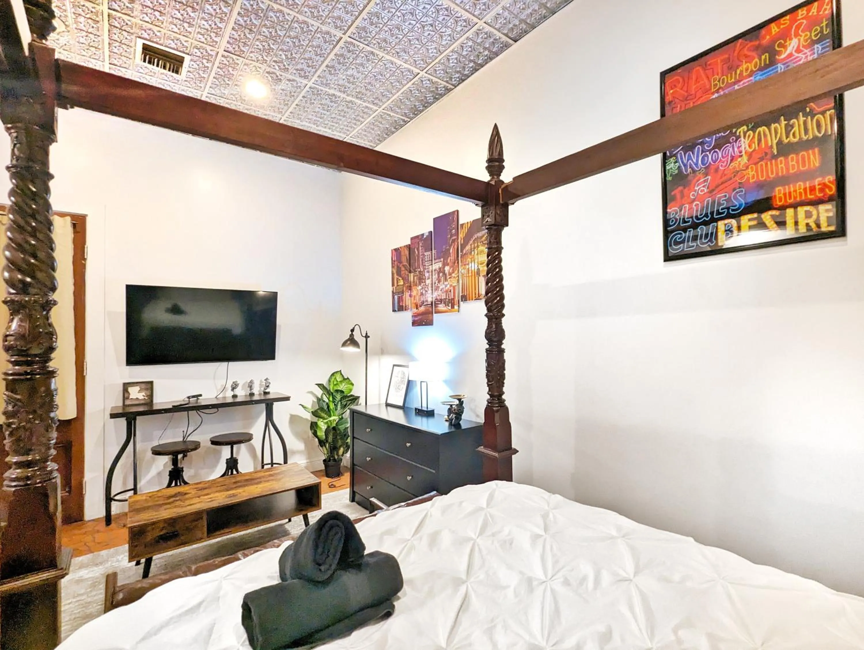 Bed in Bon Maison Guest House