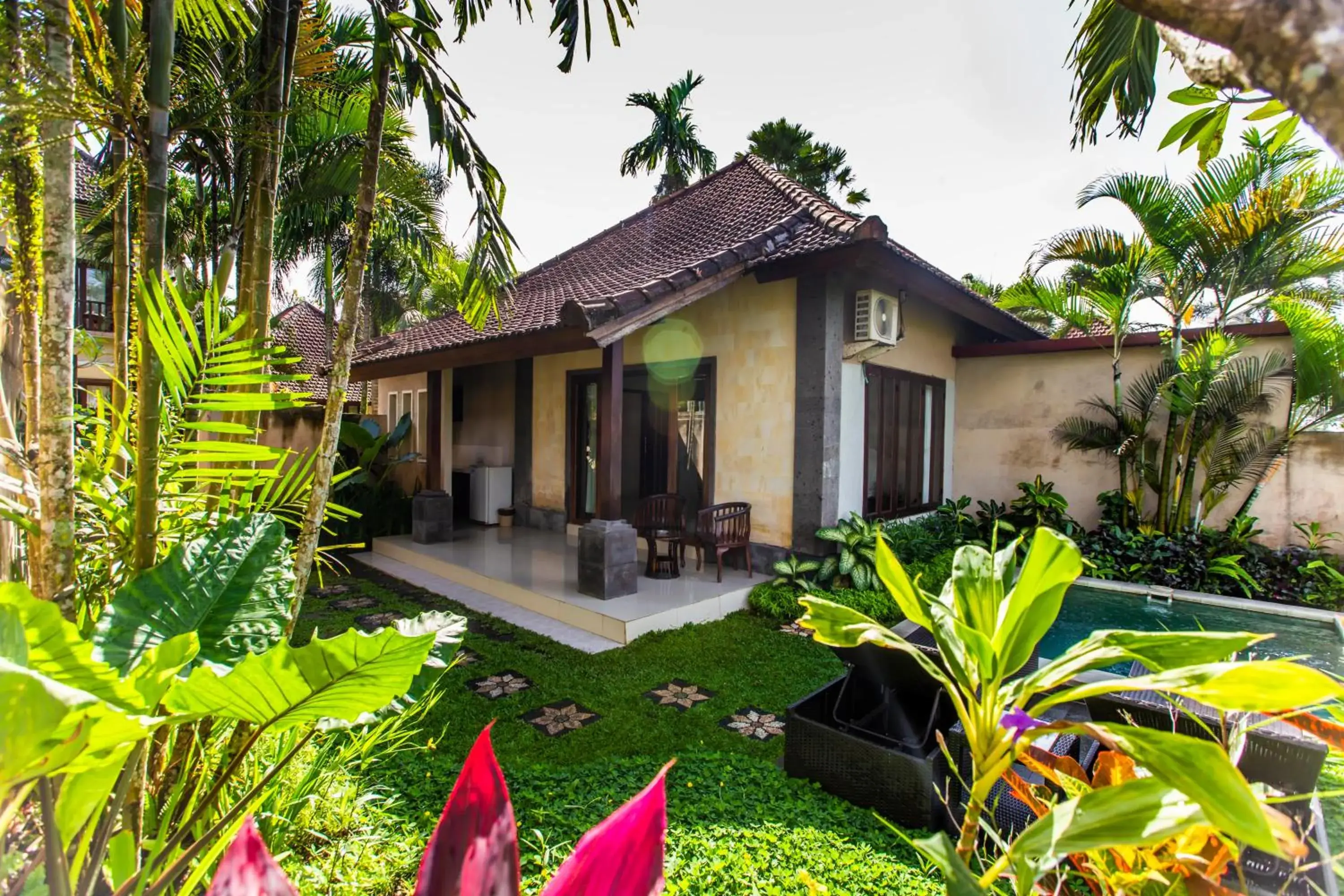 One-Bedroom Villa in Warung Mandi & Villa One-Bedroom Villa in Warung Mandi & Villa