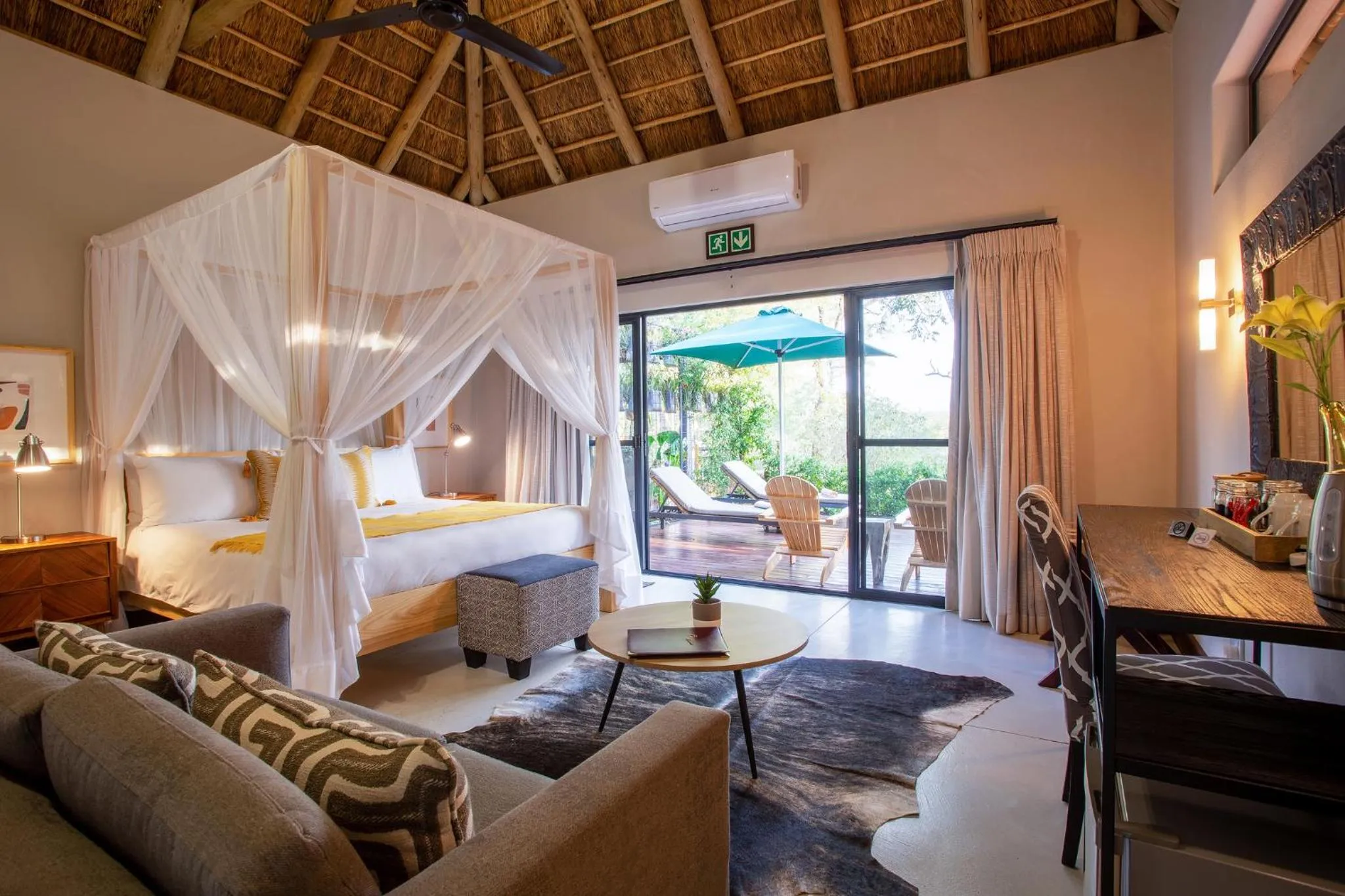 Bed in Moya Safari Villa