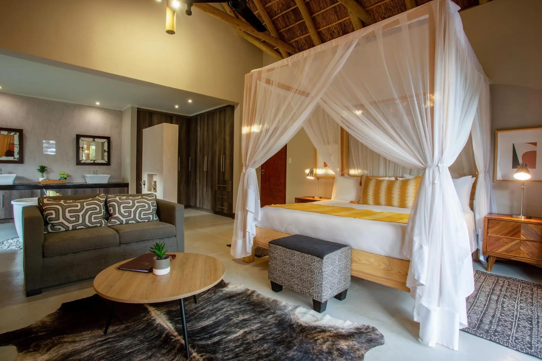 Bed in Moya Safari Villa