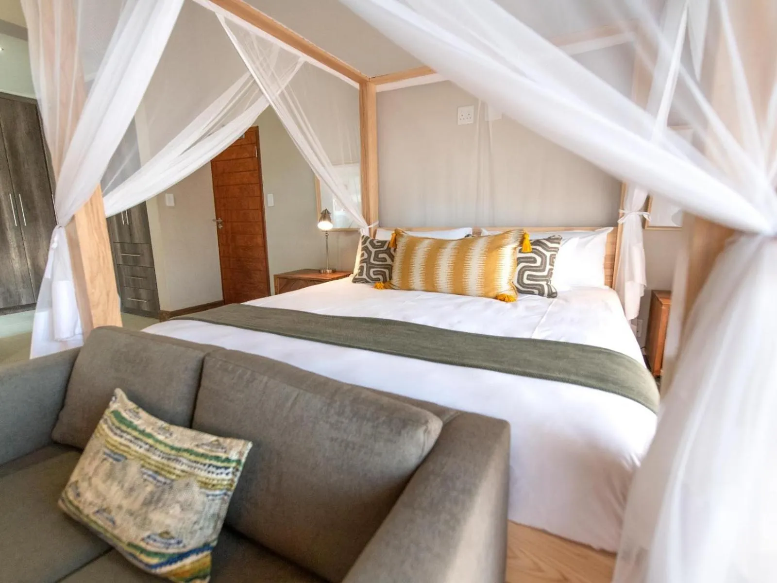 Bed in Moya Safari Villa