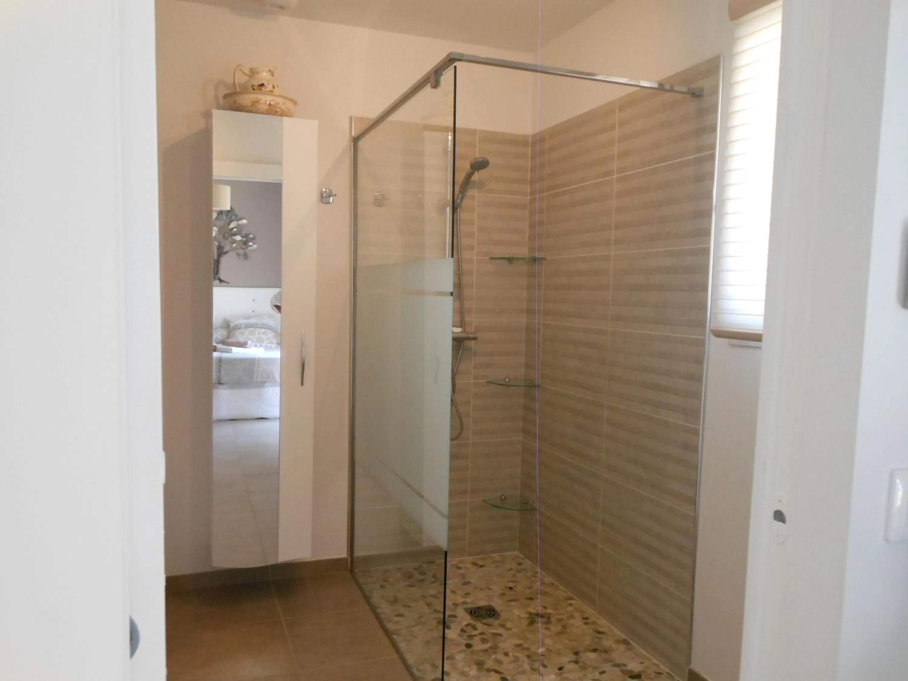 Shower in Chambre d'hôtes dans Villa Diane