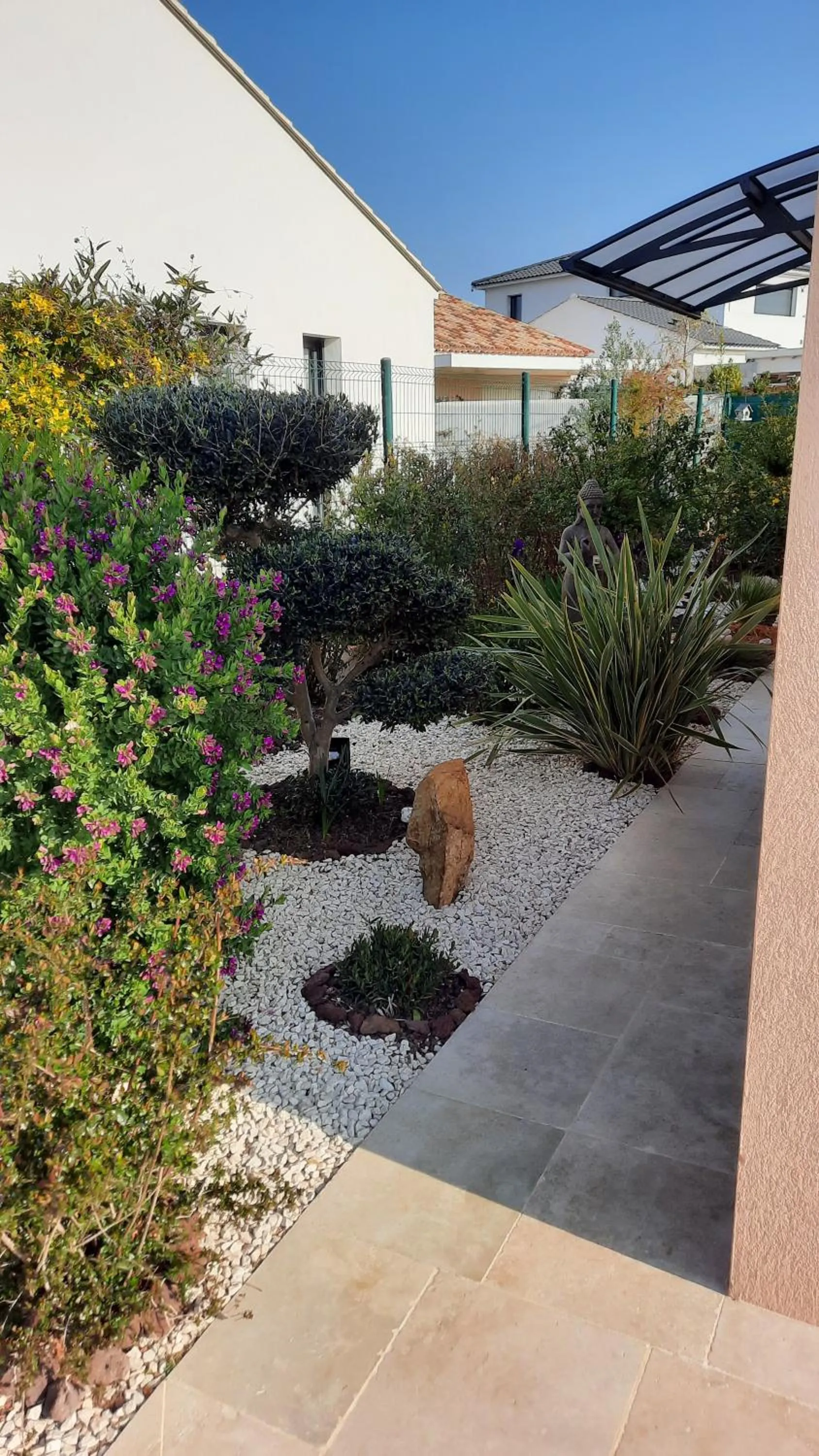 Garden in Chambre d'hôtes dans Villa Diane