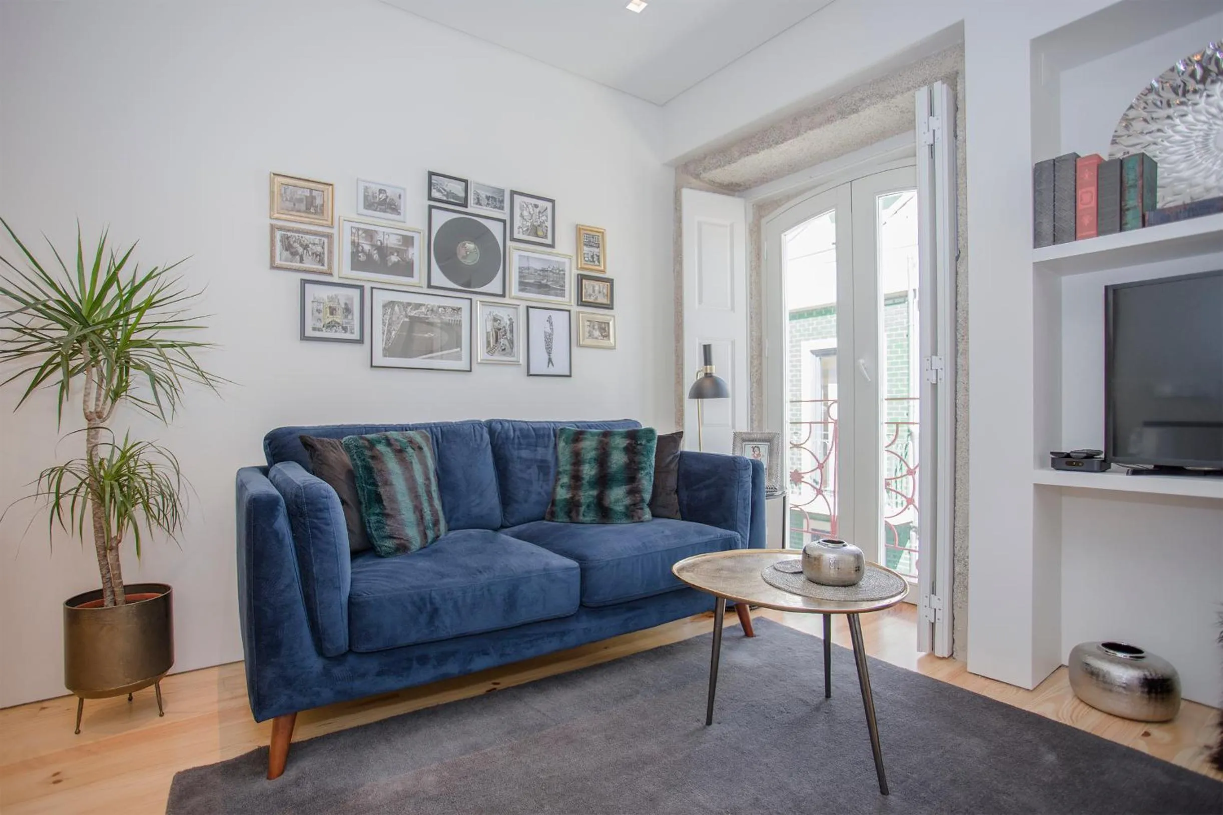 Living room in Liiiving in Porto - Cozy & Chic Downtown