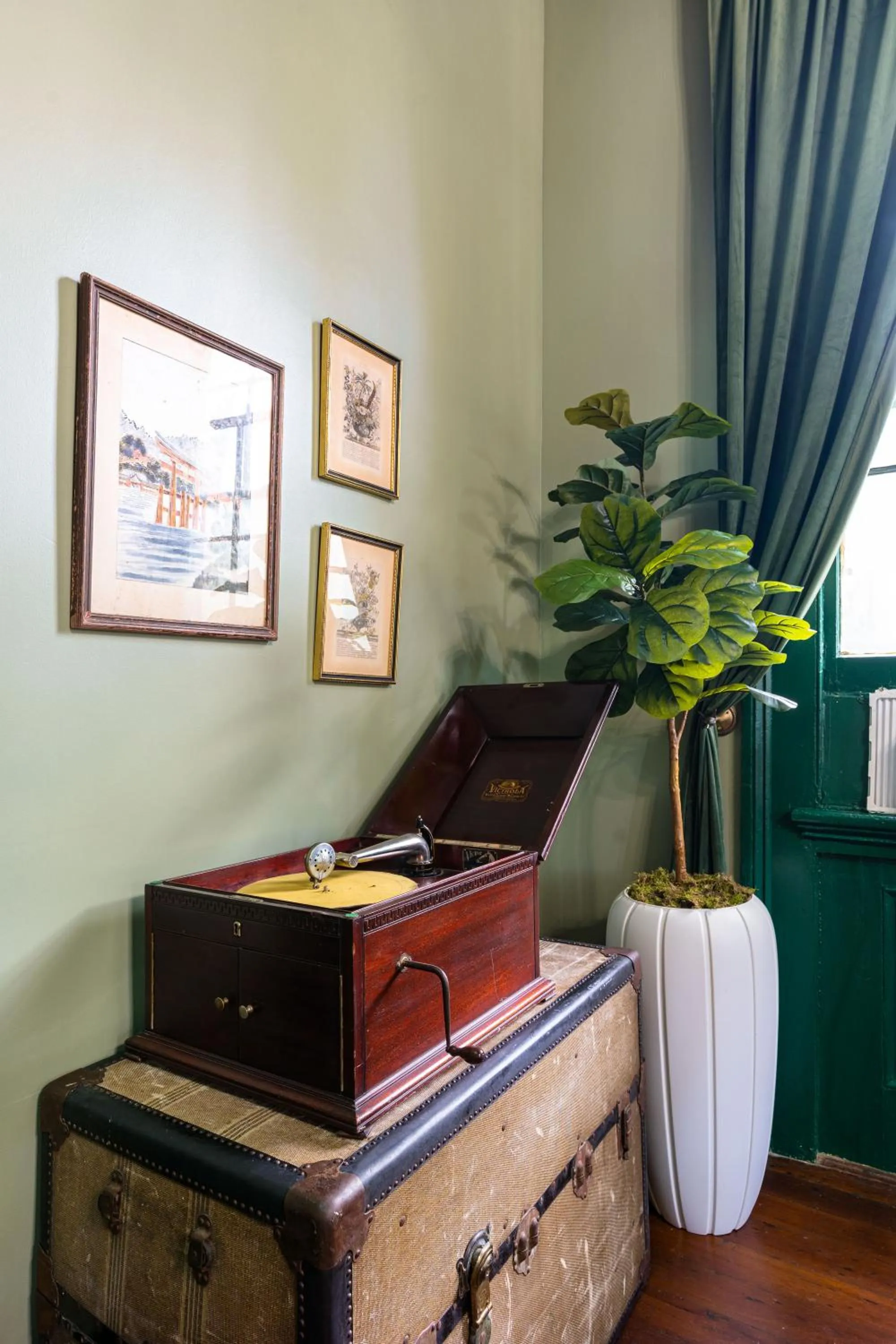 The Mansion on Royal