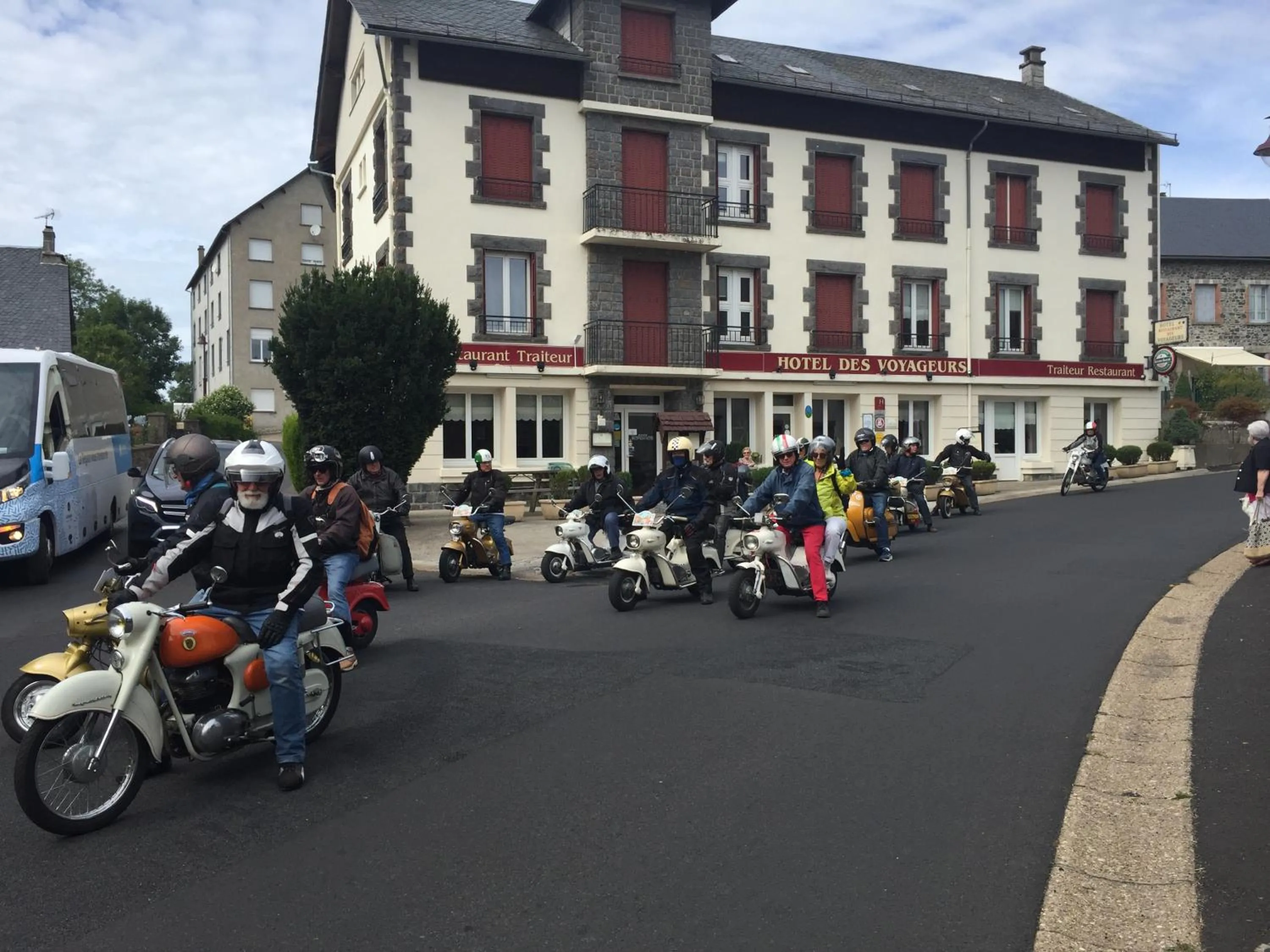 Hôtel des Voyageurs Restaurant Traiteur