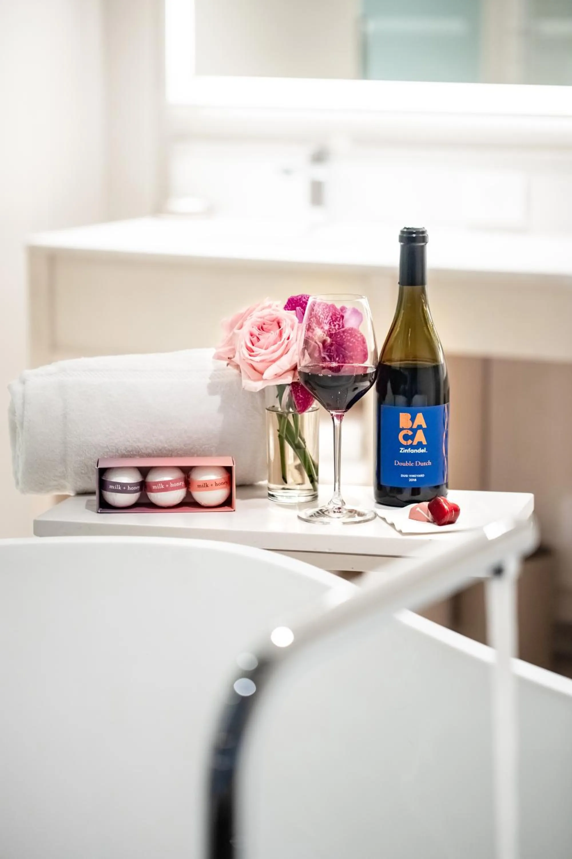 Food and drinks in HALL Arts Hotel Dallas, Curio Collection by Hilton