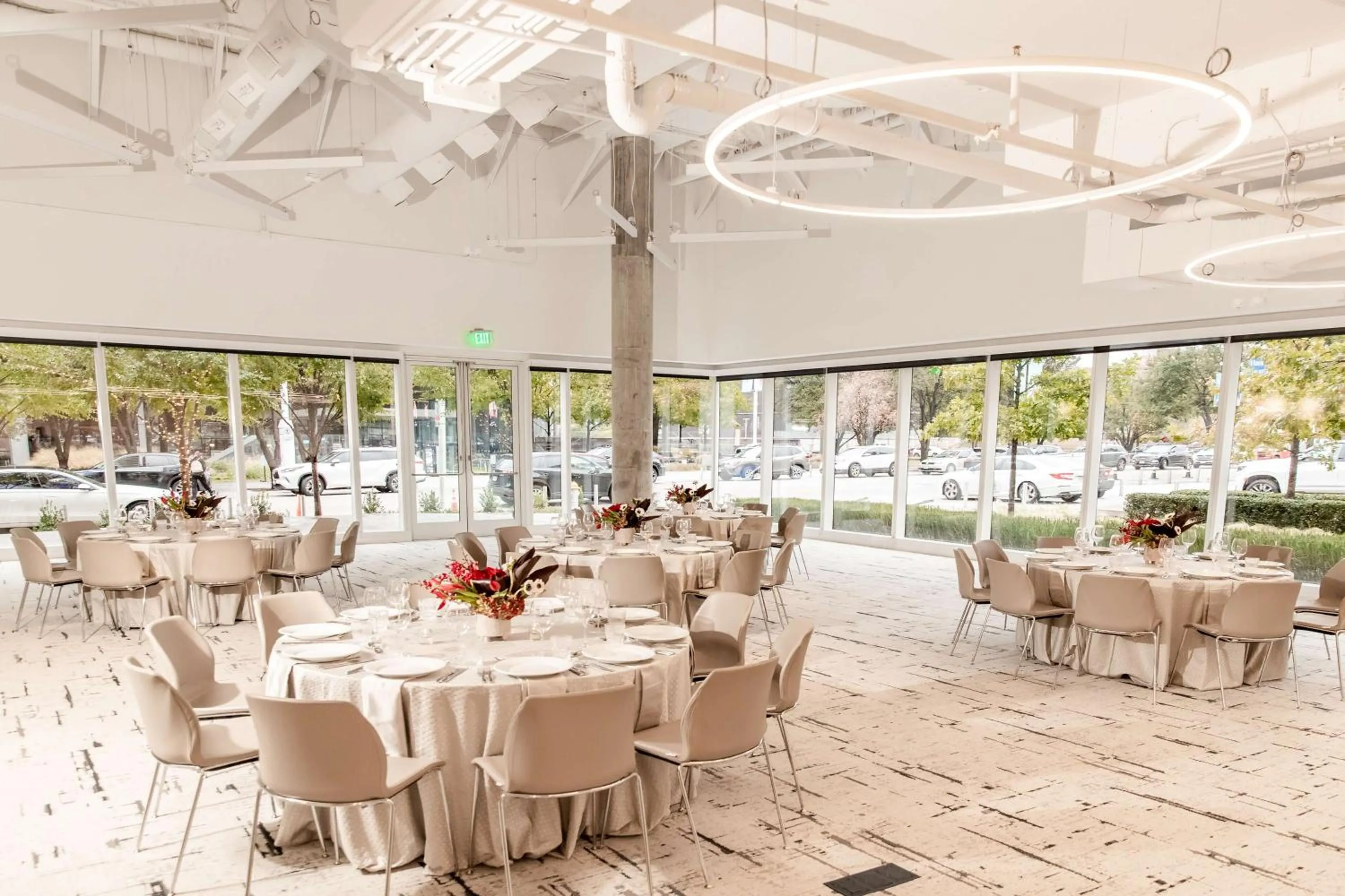 Meeting/conference room in HALL Arts Hotel Dallas, Curio Collection by Hilton