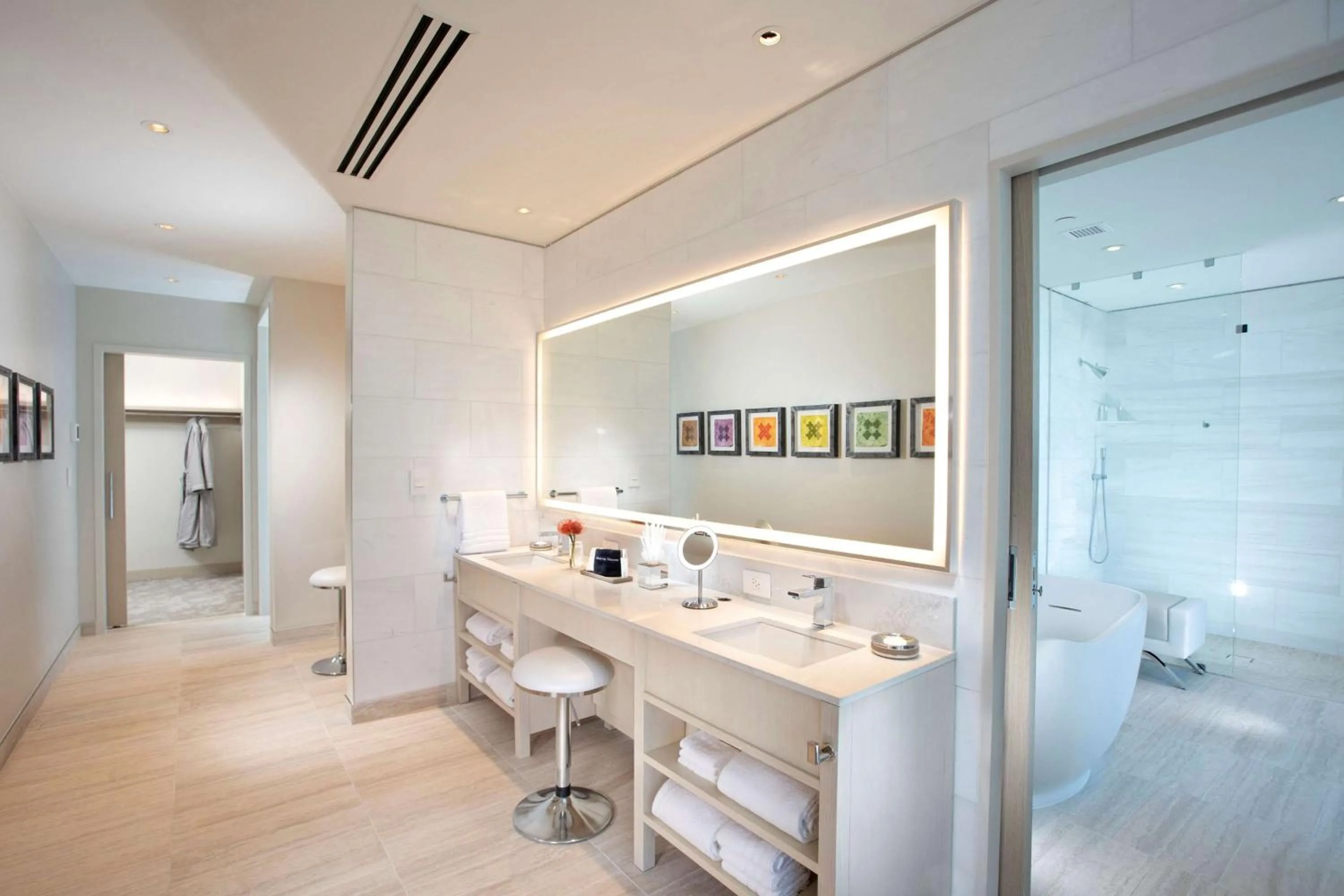 Bathroom in HALL Arts Hotel Dallas, Curio Collection by Hilton