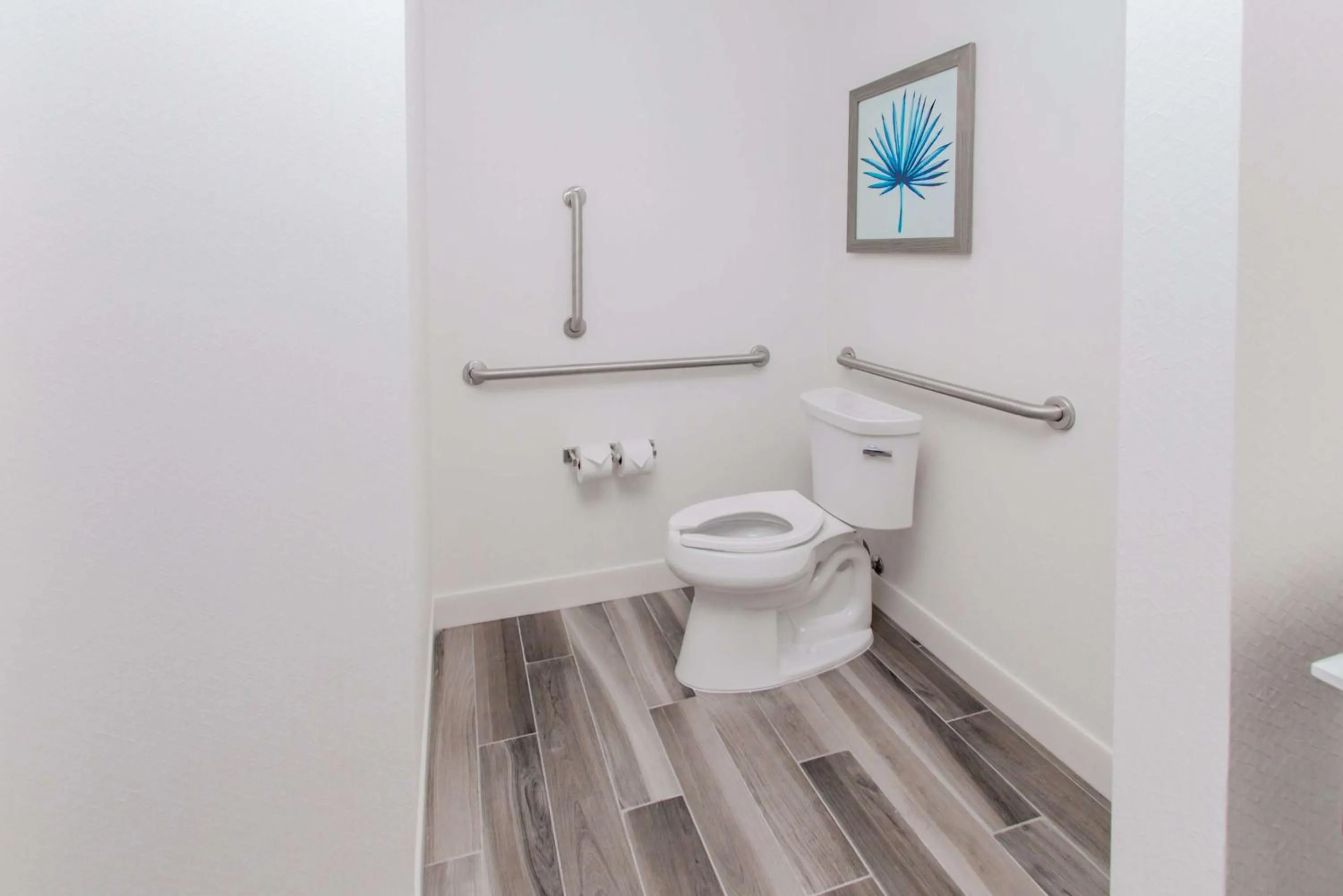 Bathroom in Hampton Inn & Suites Panama City Beach-Beachfront