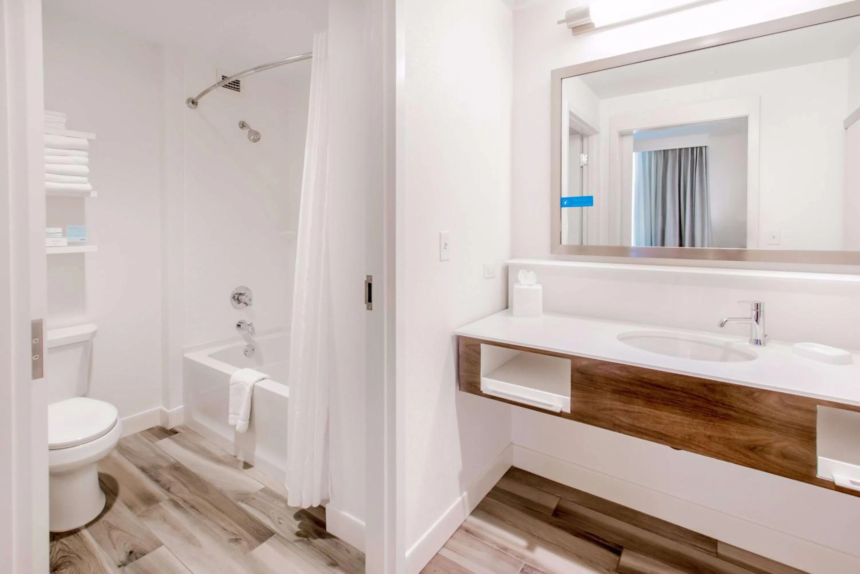 Bathroom in Hampton Inn & Suites Panama City Beach-Beachfront