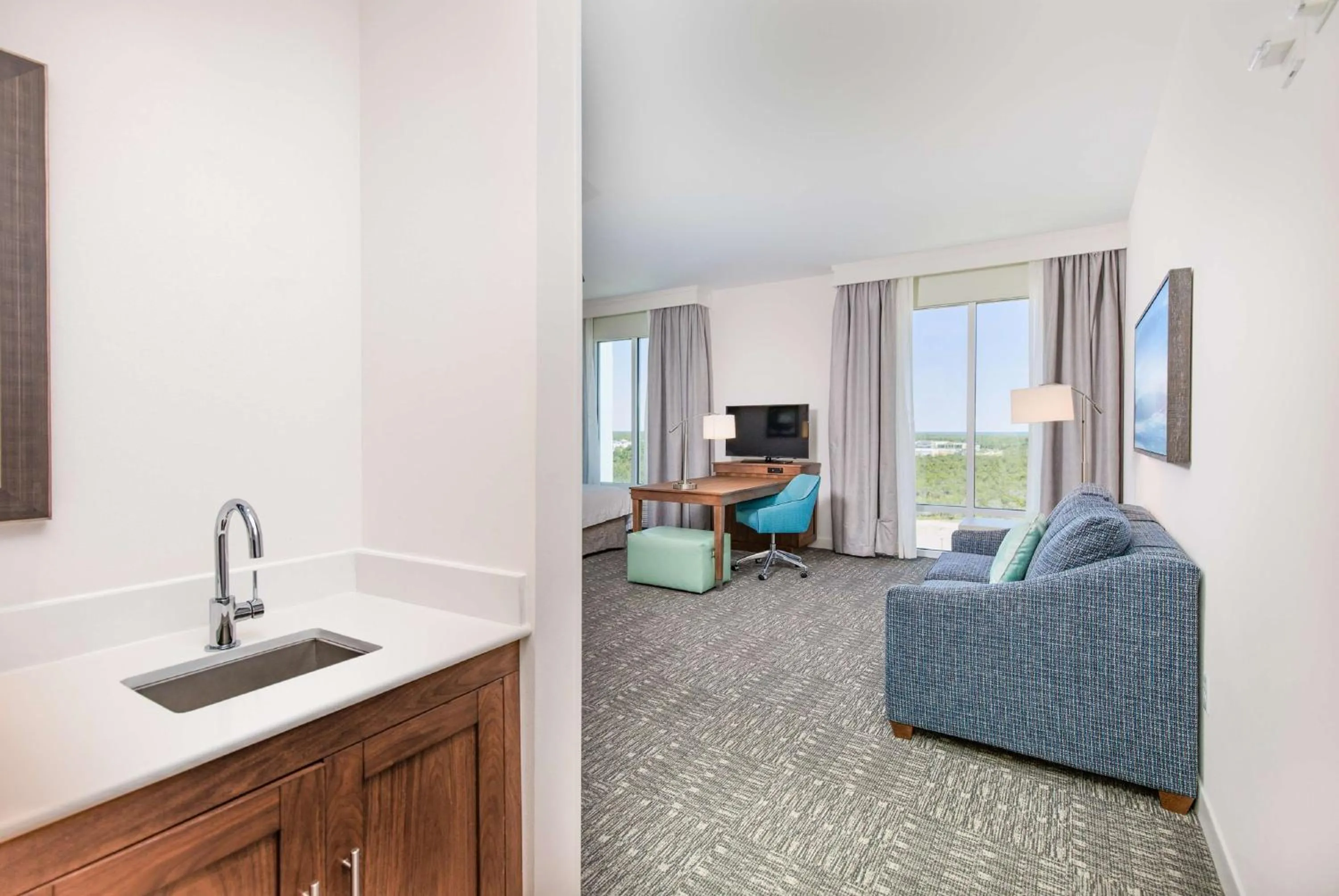 Bedroom in Hampton Inn & Suites Panama City Beach-Beachfront