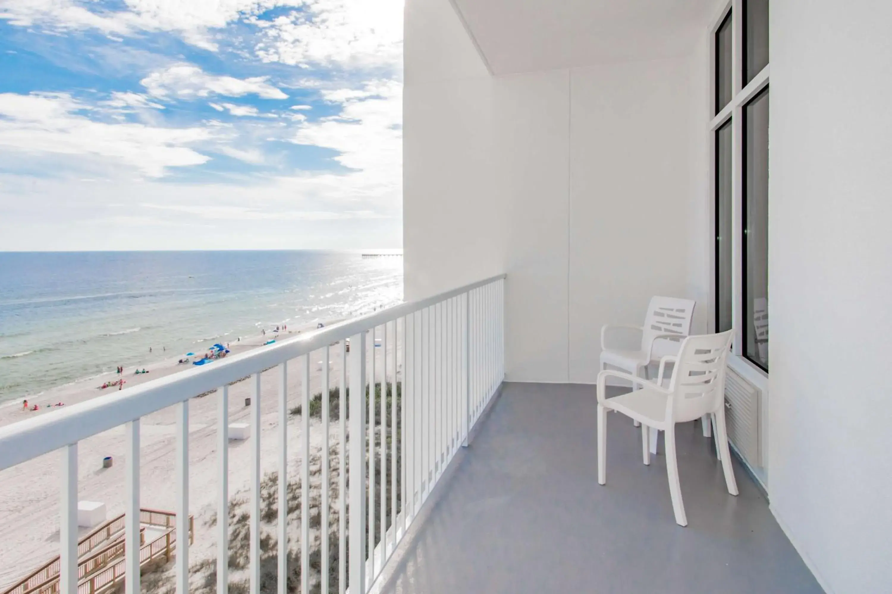 King Room with Balcony - Non-Smoking in Hampton Inn & Suites Panama City Beach-Beachfront King Room with Balcony - Non-Smoking in Hampton Inn & Suites Panama City Beach-Beachfront