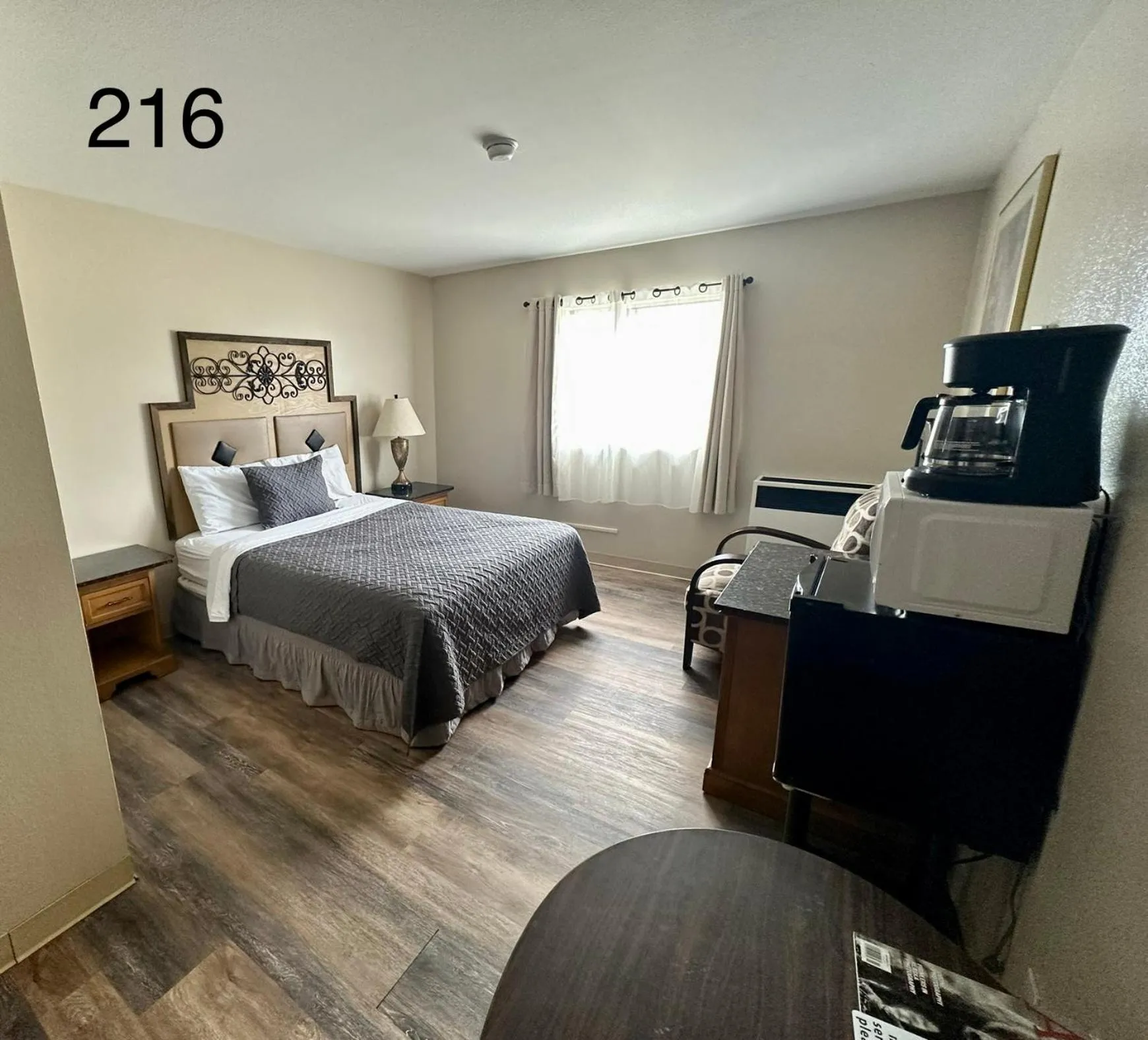 Bed in Alaska Angler's Inn