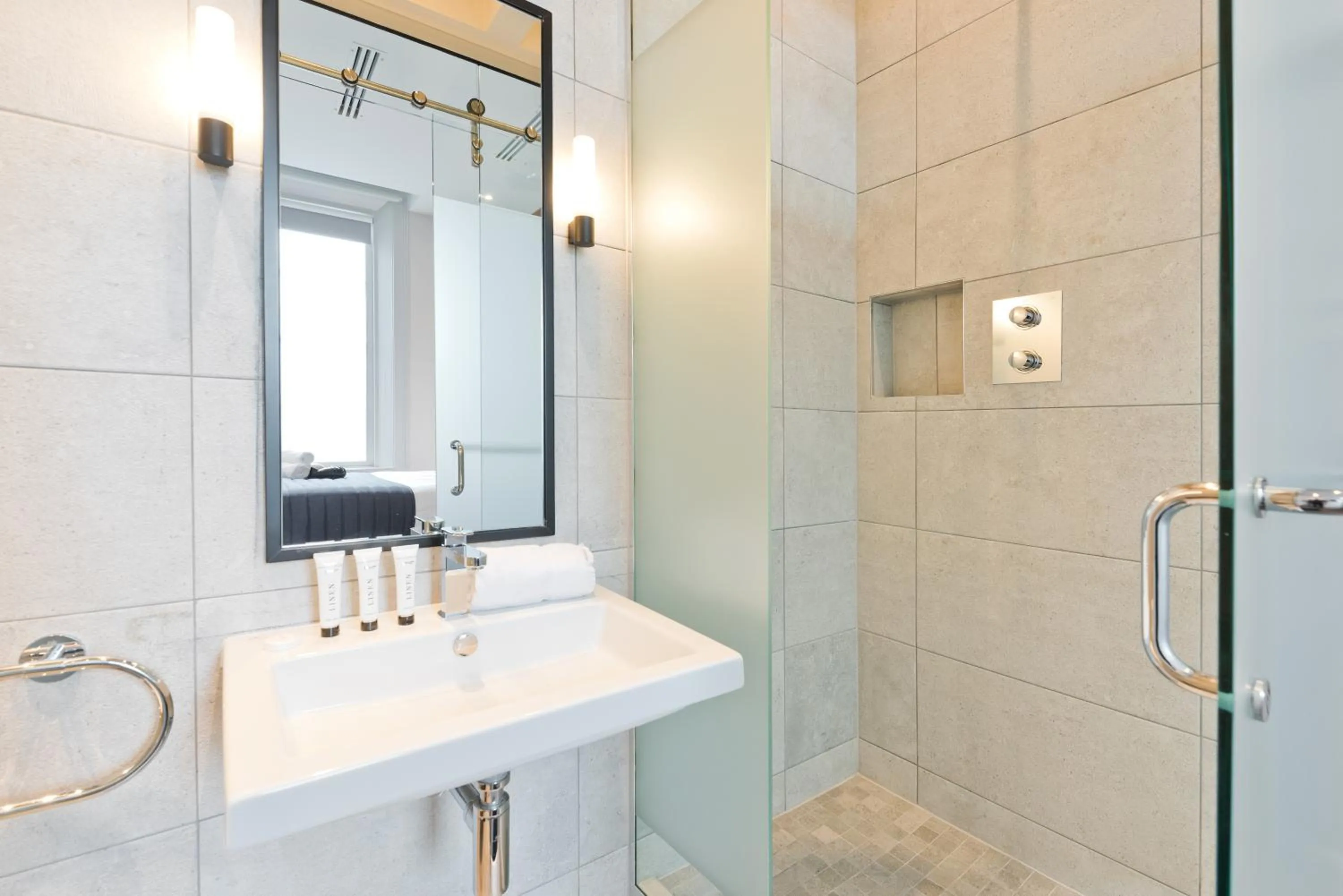 Bathroom in Templebar Rooms