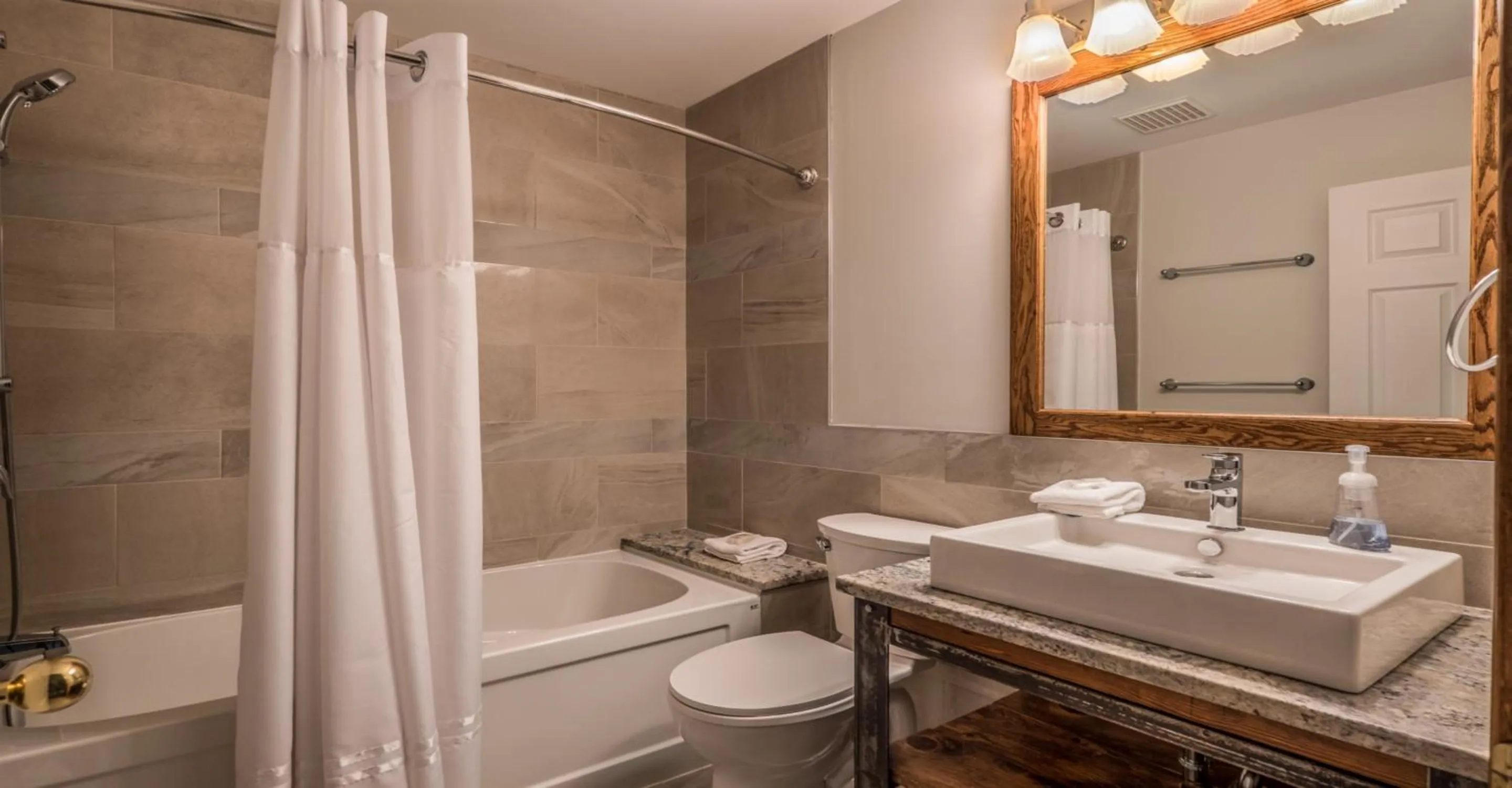 Toilet in Le Boisé by Rendez-Vous Mont-Tremblant