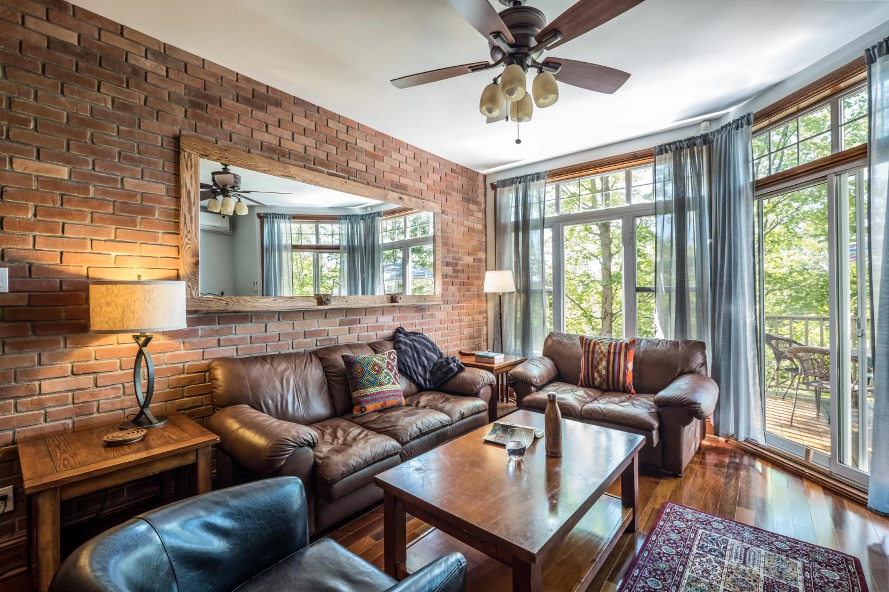 Living room in Le Boisé by Rendez-Vous Mont-Tremblant