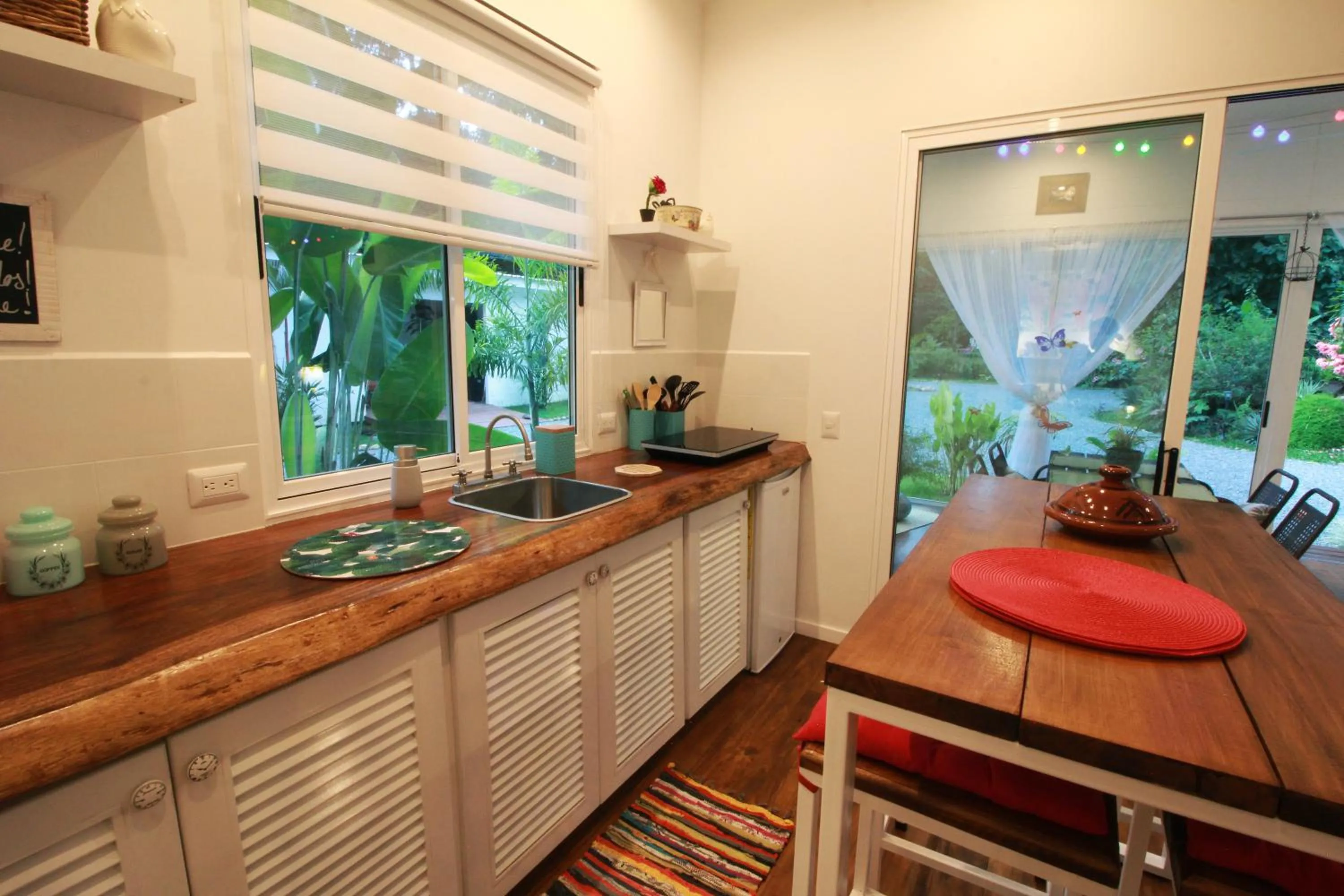 Kitchen or kitchenette in Ojochal Gardens