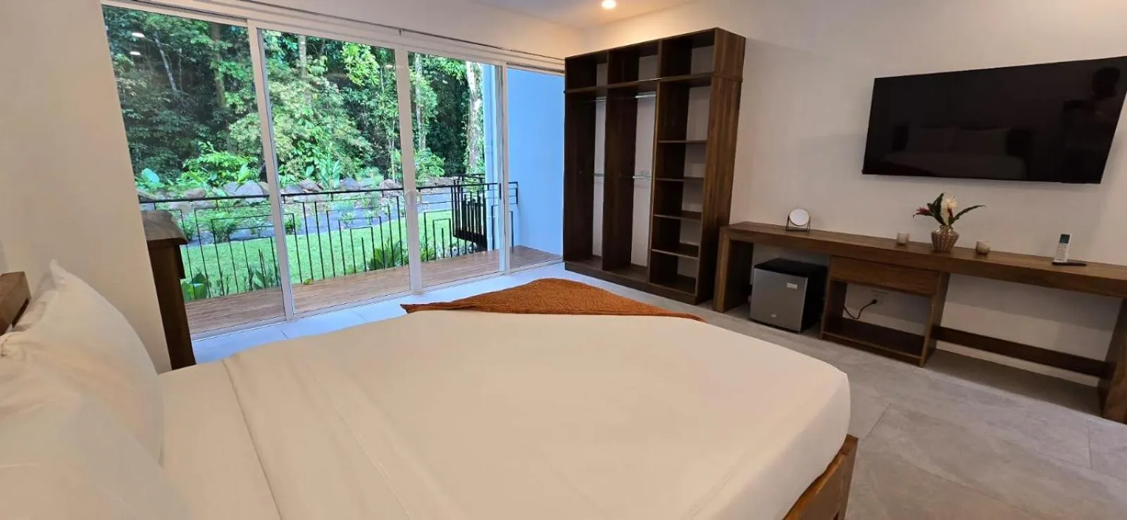 Bed in Ojochal Gardens