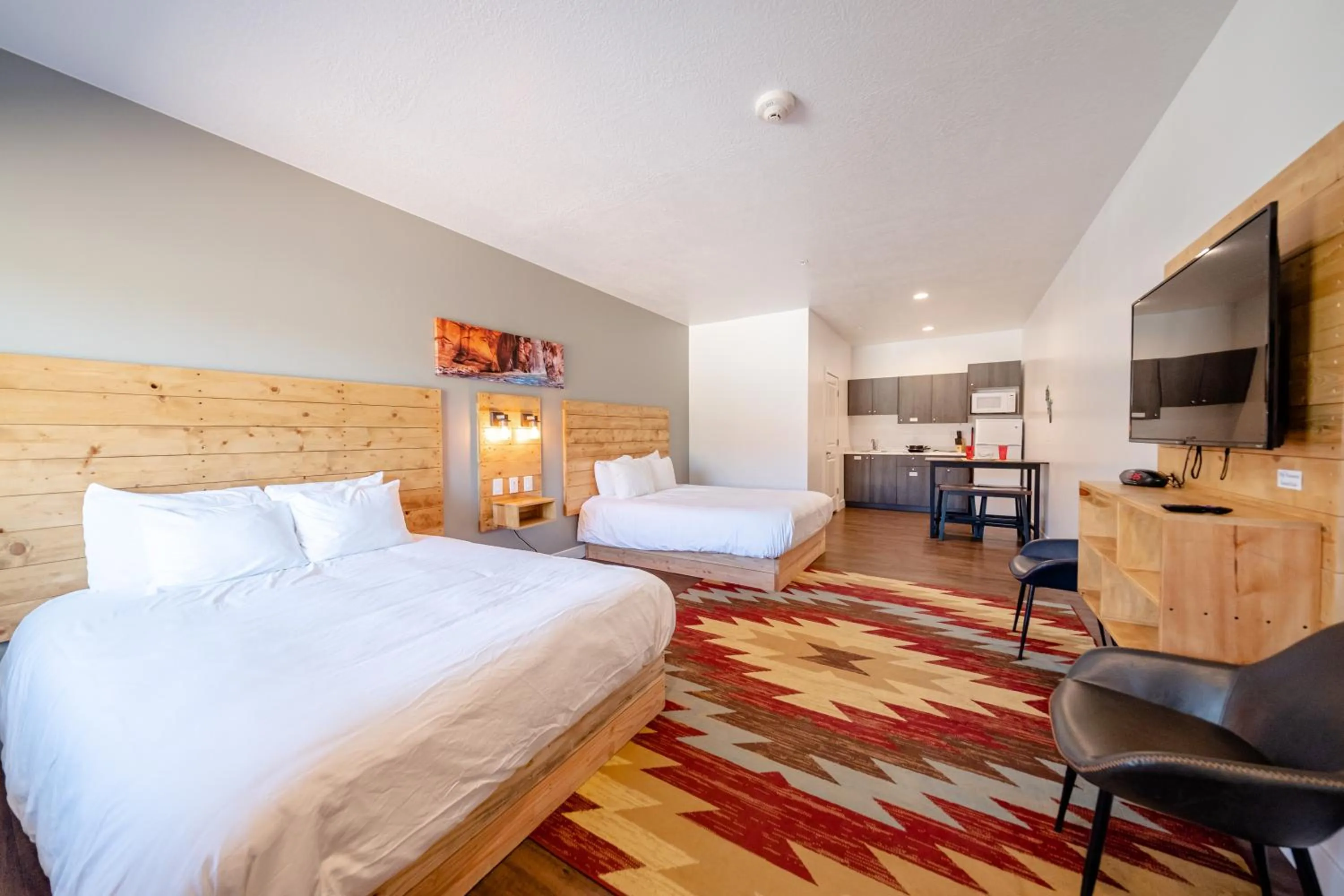 Bedroom, Bed in Kanab Suites