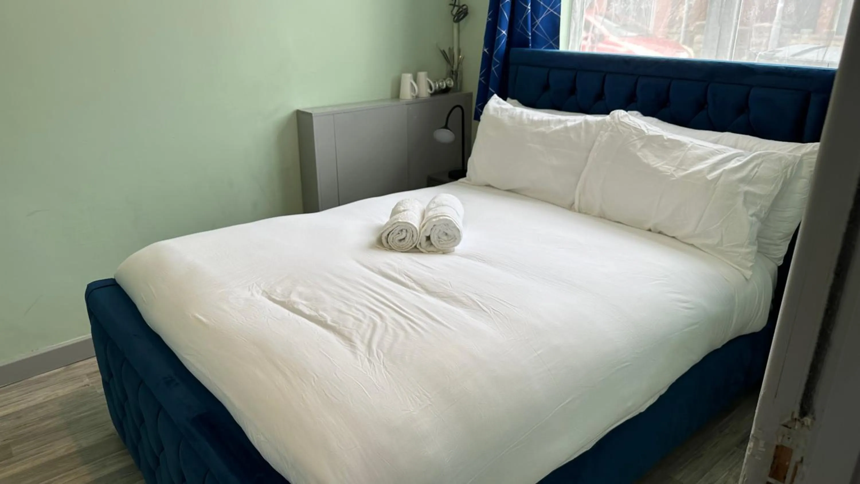 Bed in Homestay in Walsall