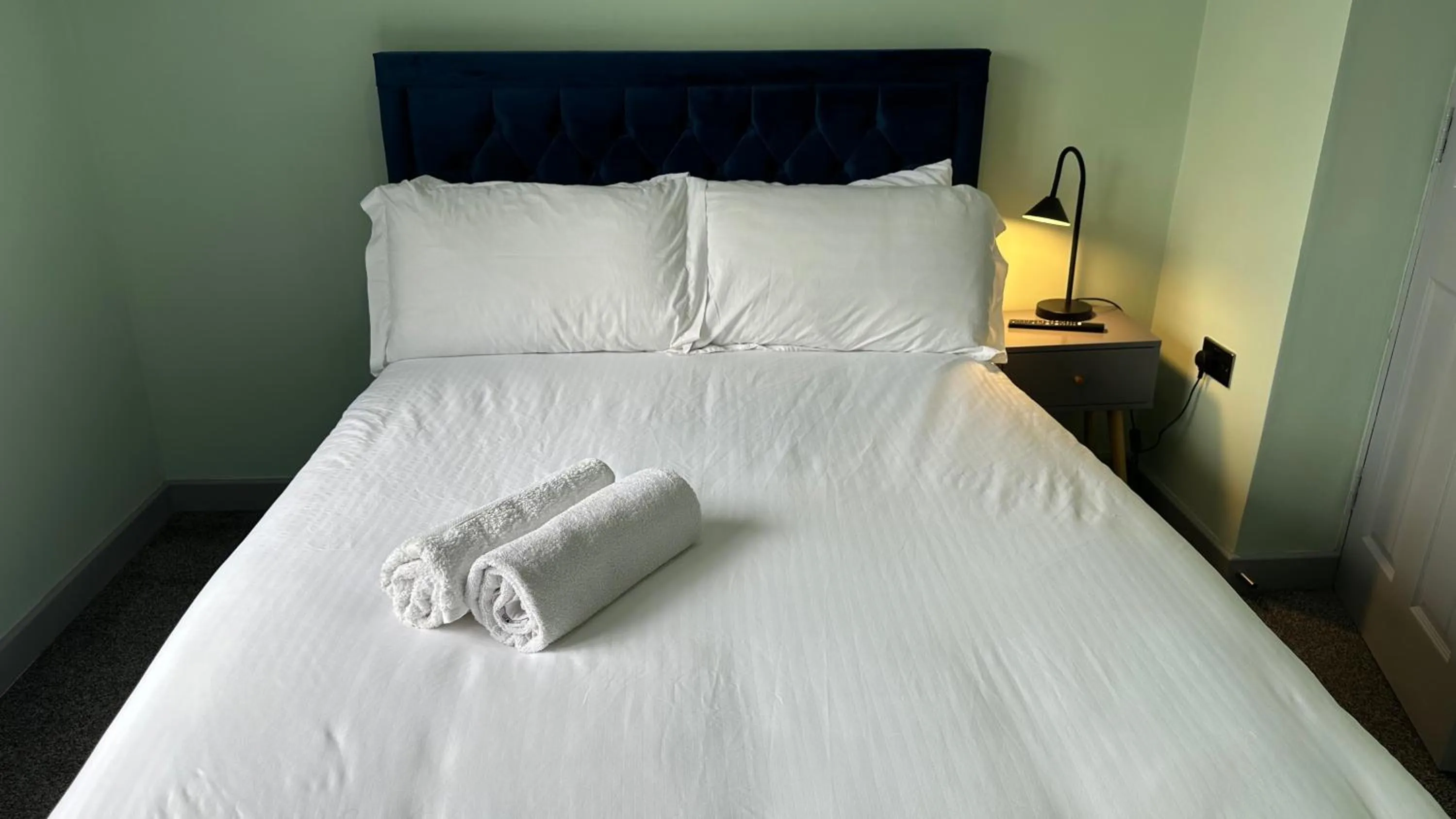 Bed in Homestay in Walsall