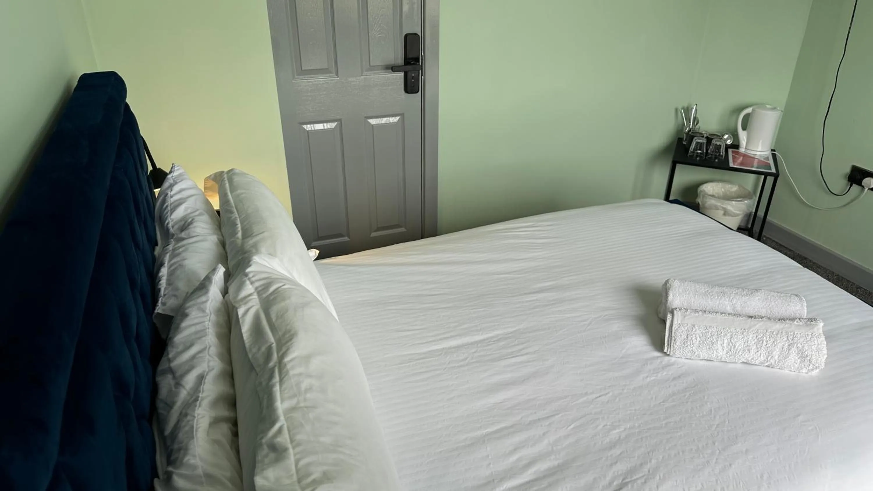 Bed in Homestay in Walsall