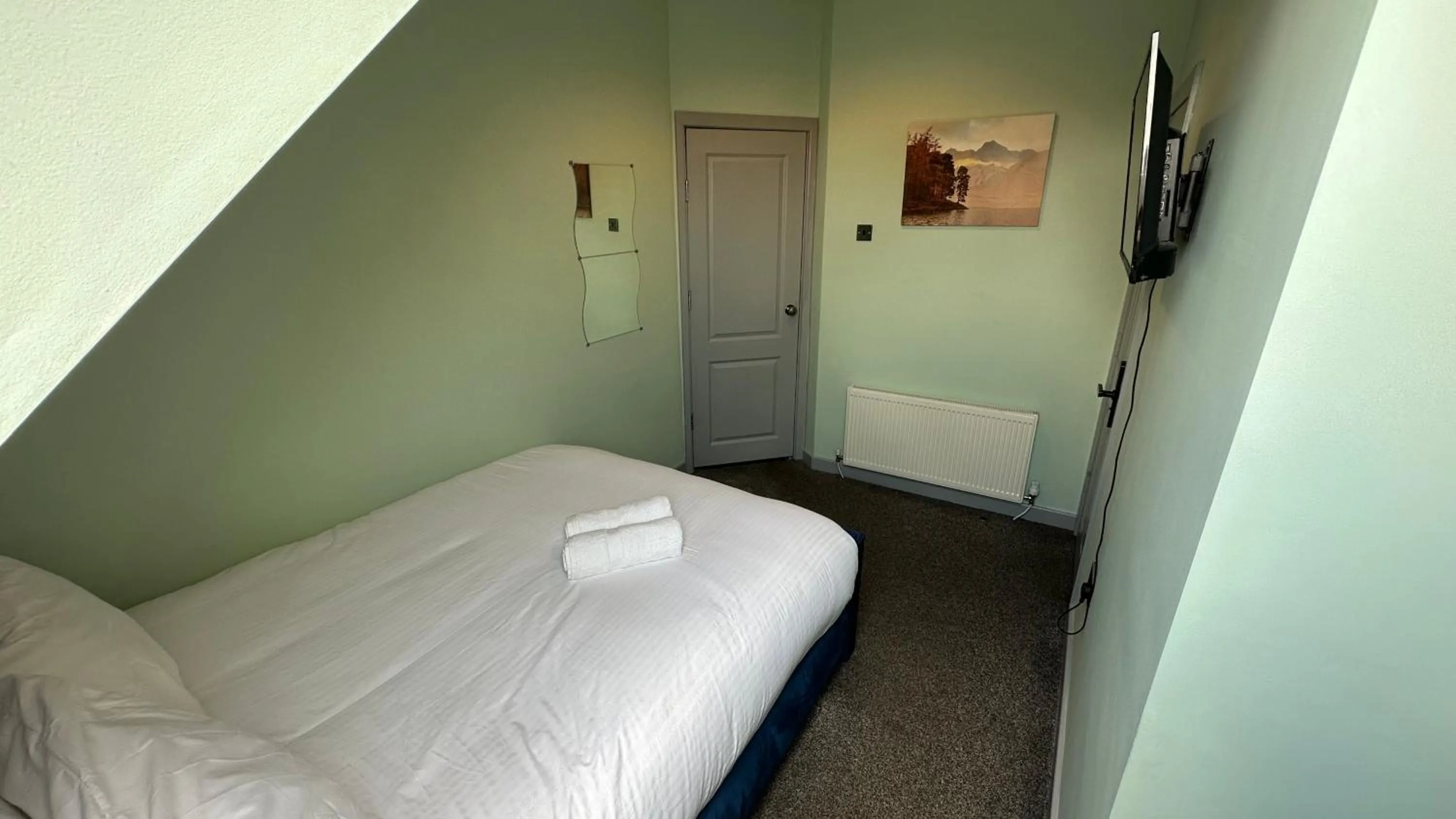 Bed in Homestay in Walsall