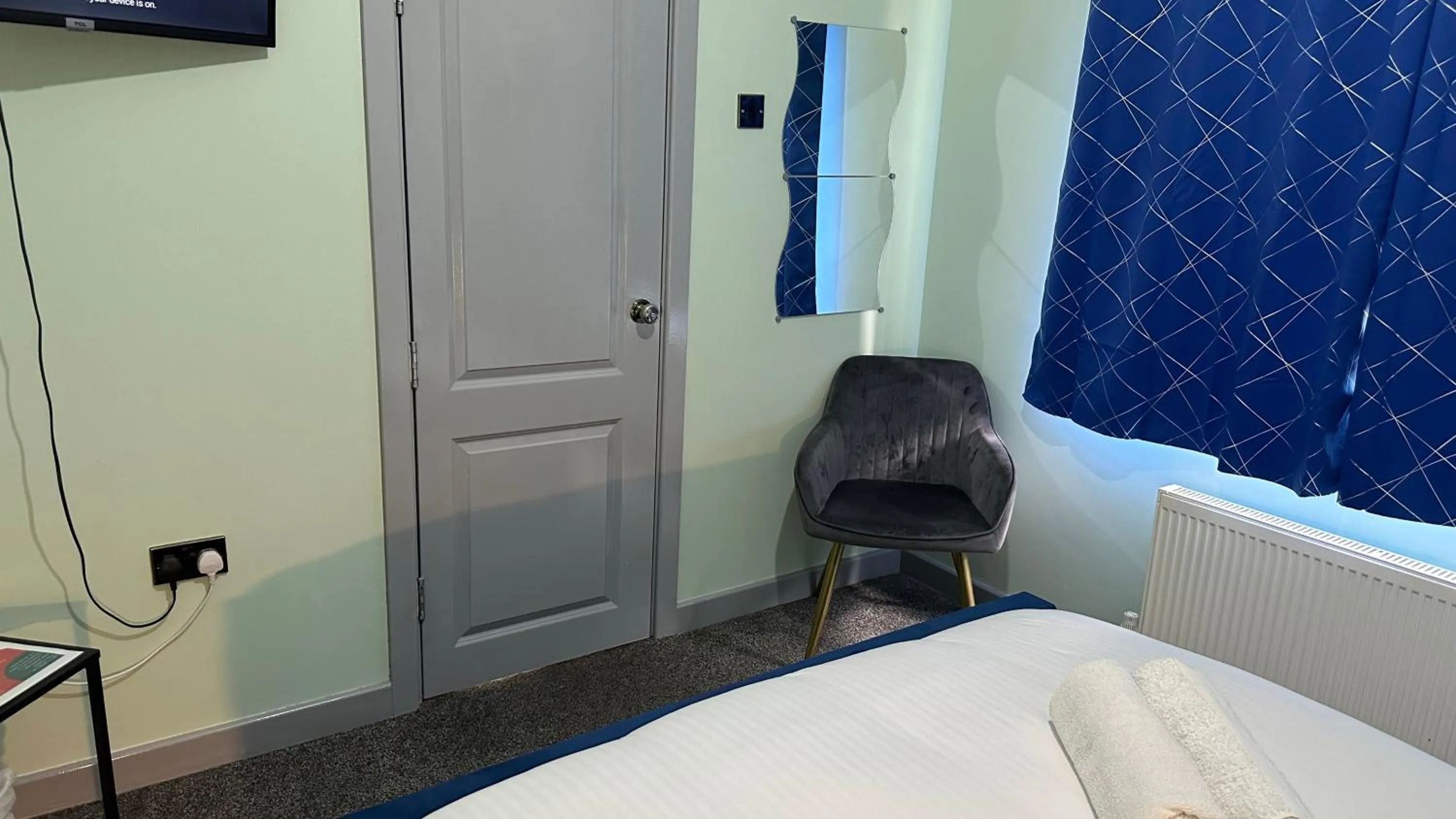 Bed in Homestay in Walsall