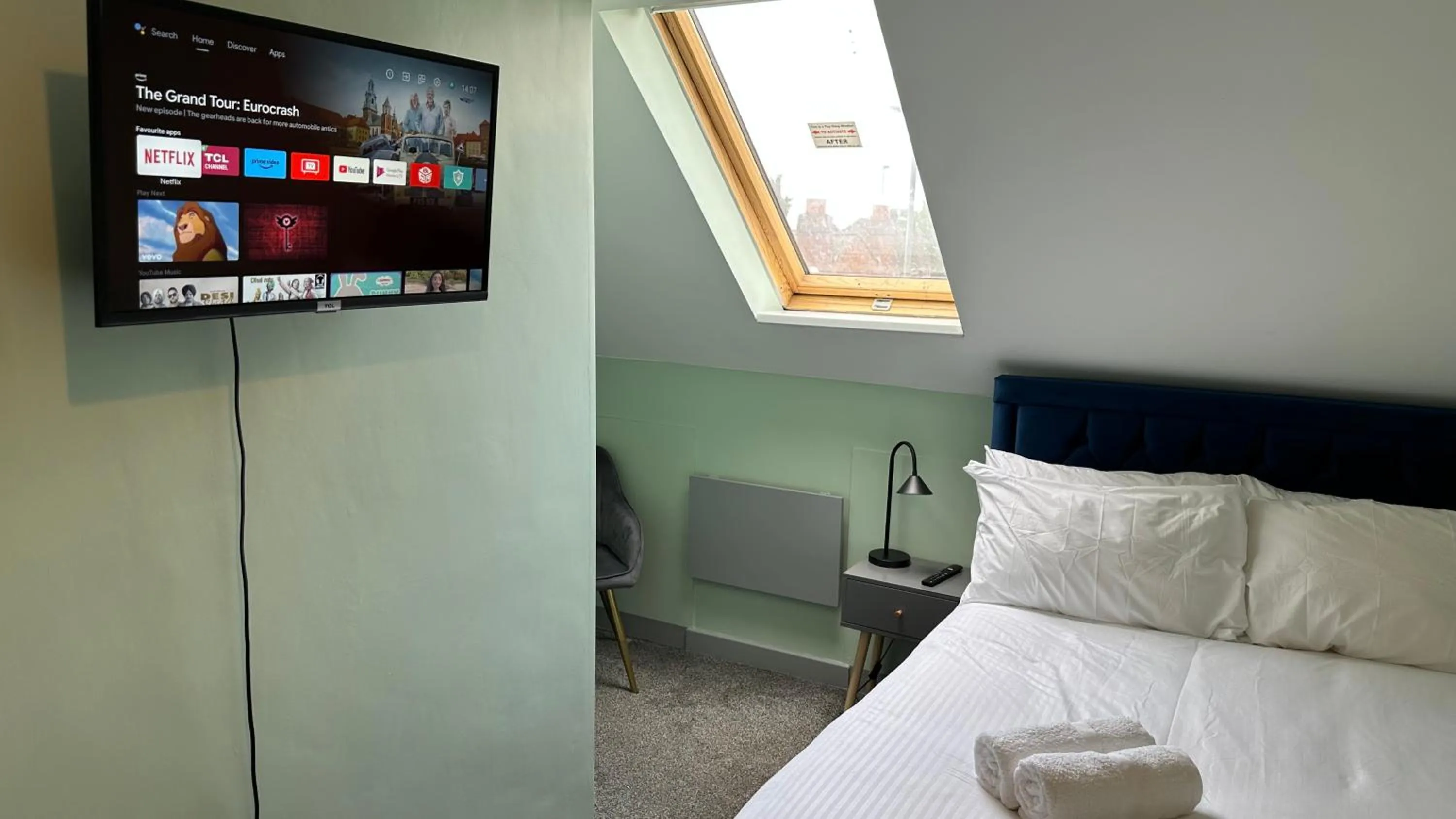 Bed in Homestay in Walsall