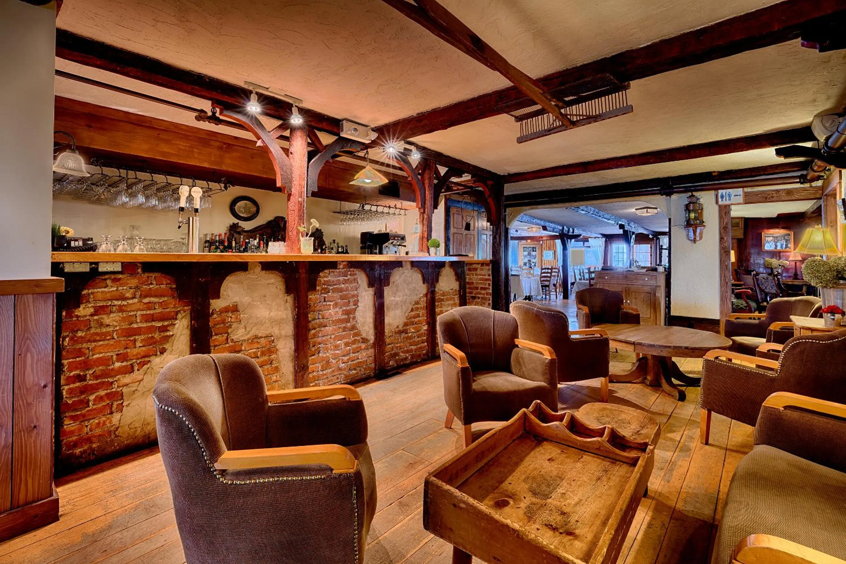 Lounge or bar in Auberge Handfield et Spa