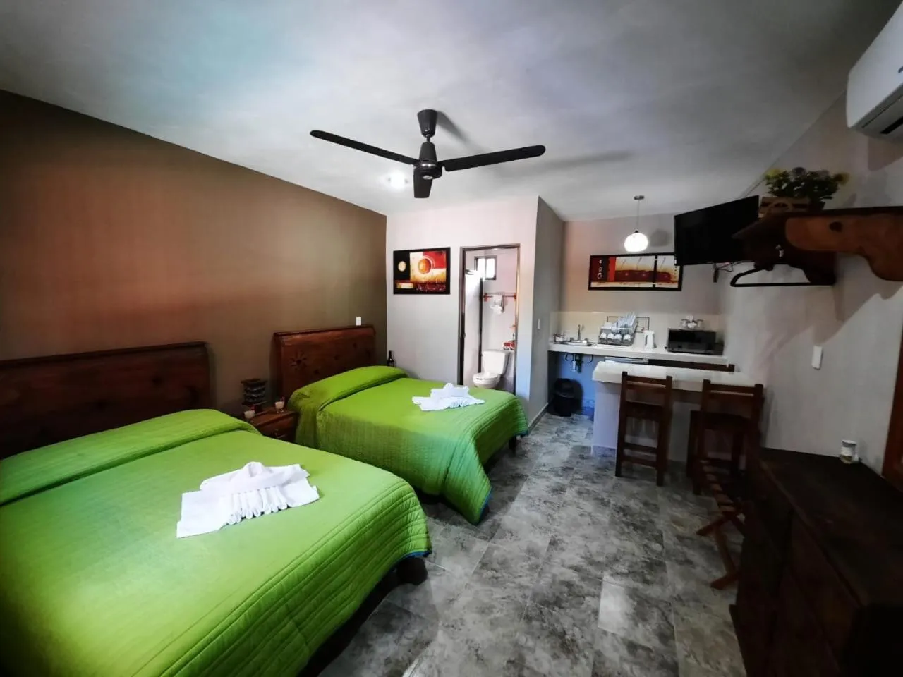 Photo of the whole room, Bed in Holbox Isla Bonita