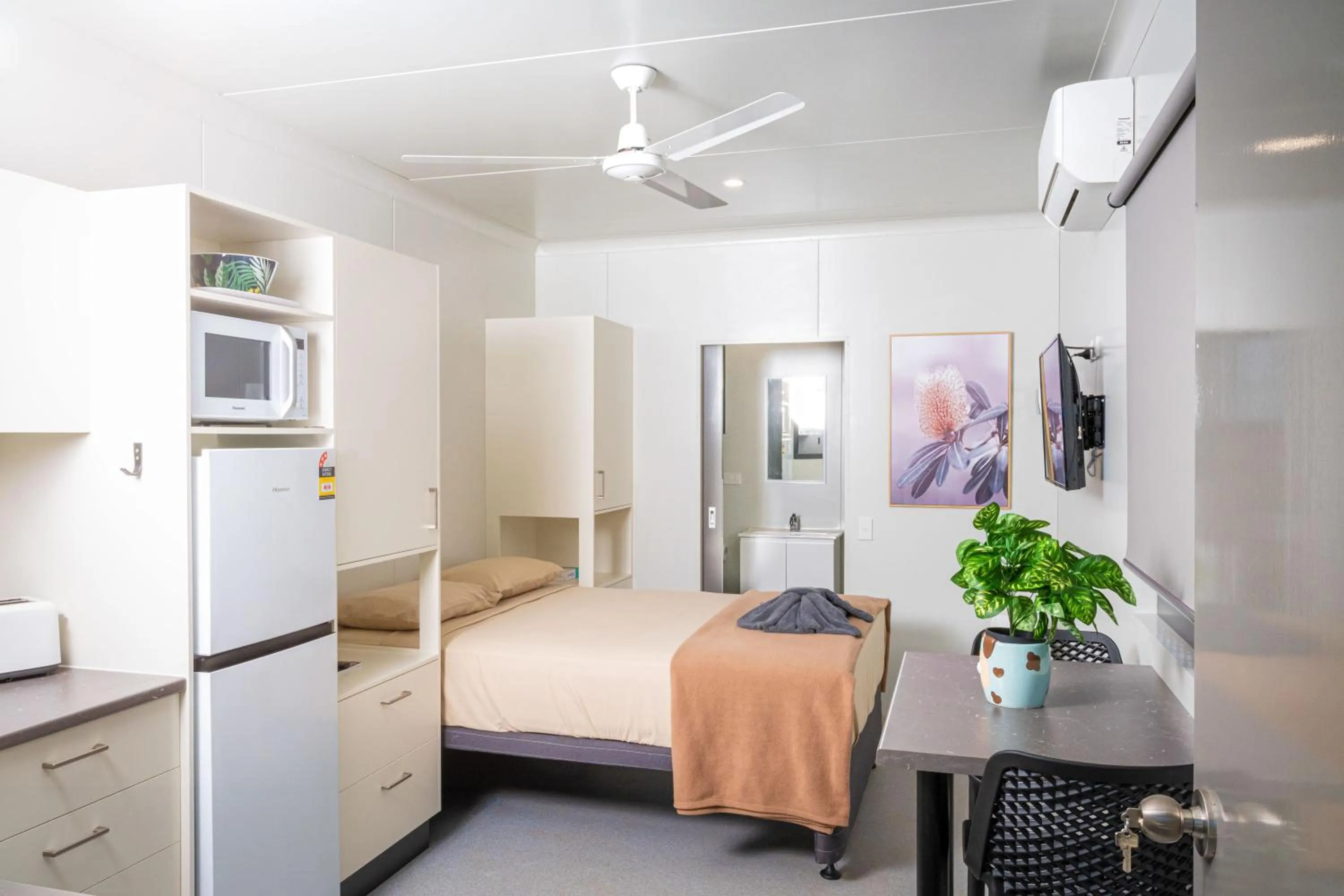 Bed in Oasis Tourist Park