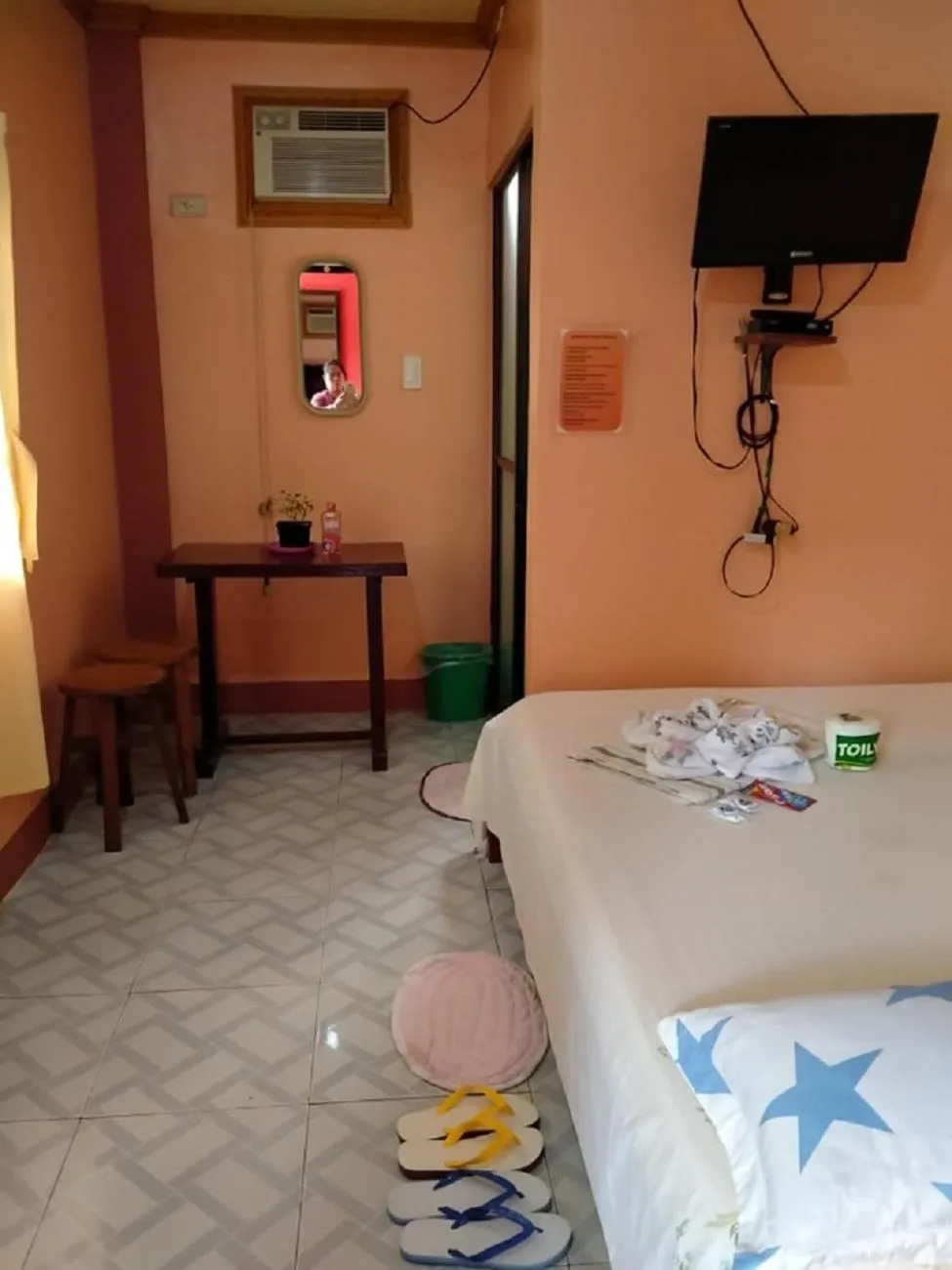 Photo of the whole room, Bed in D'MESA Seacretlodge and Restaurant