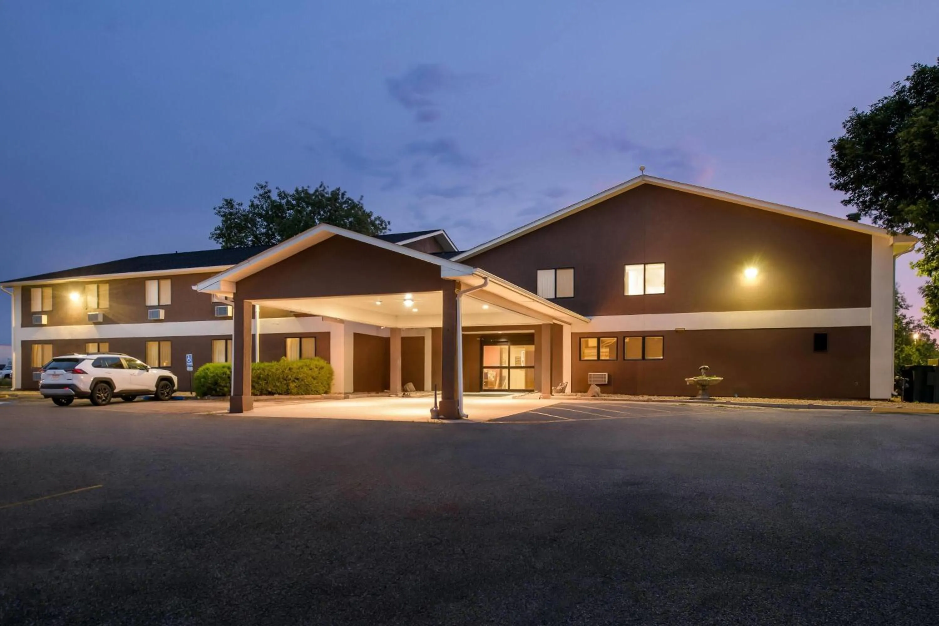 Property building in Super 8 by Wyndham Blue Earth