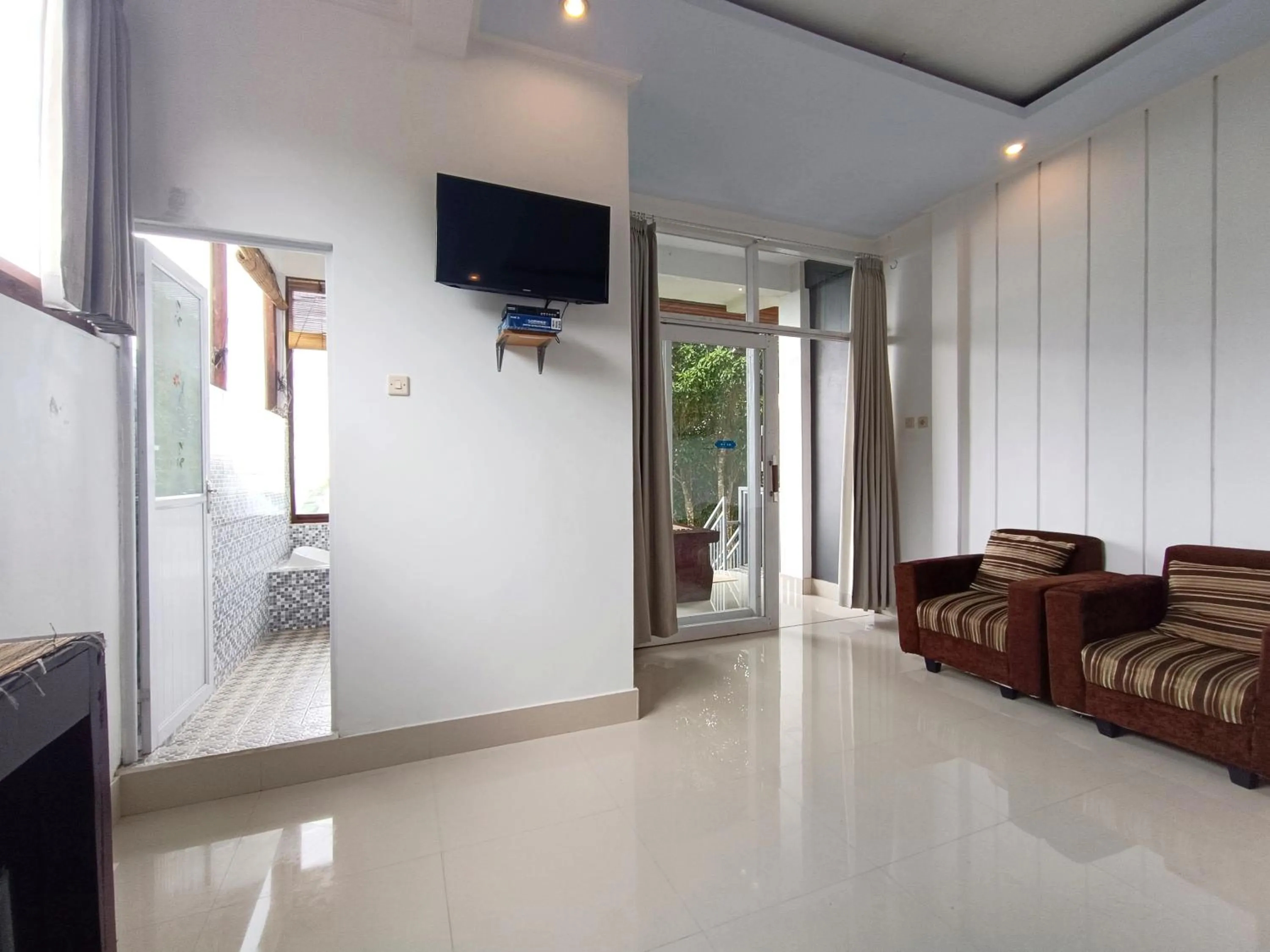 TV and multimedia in La Montaña Bali & Spa