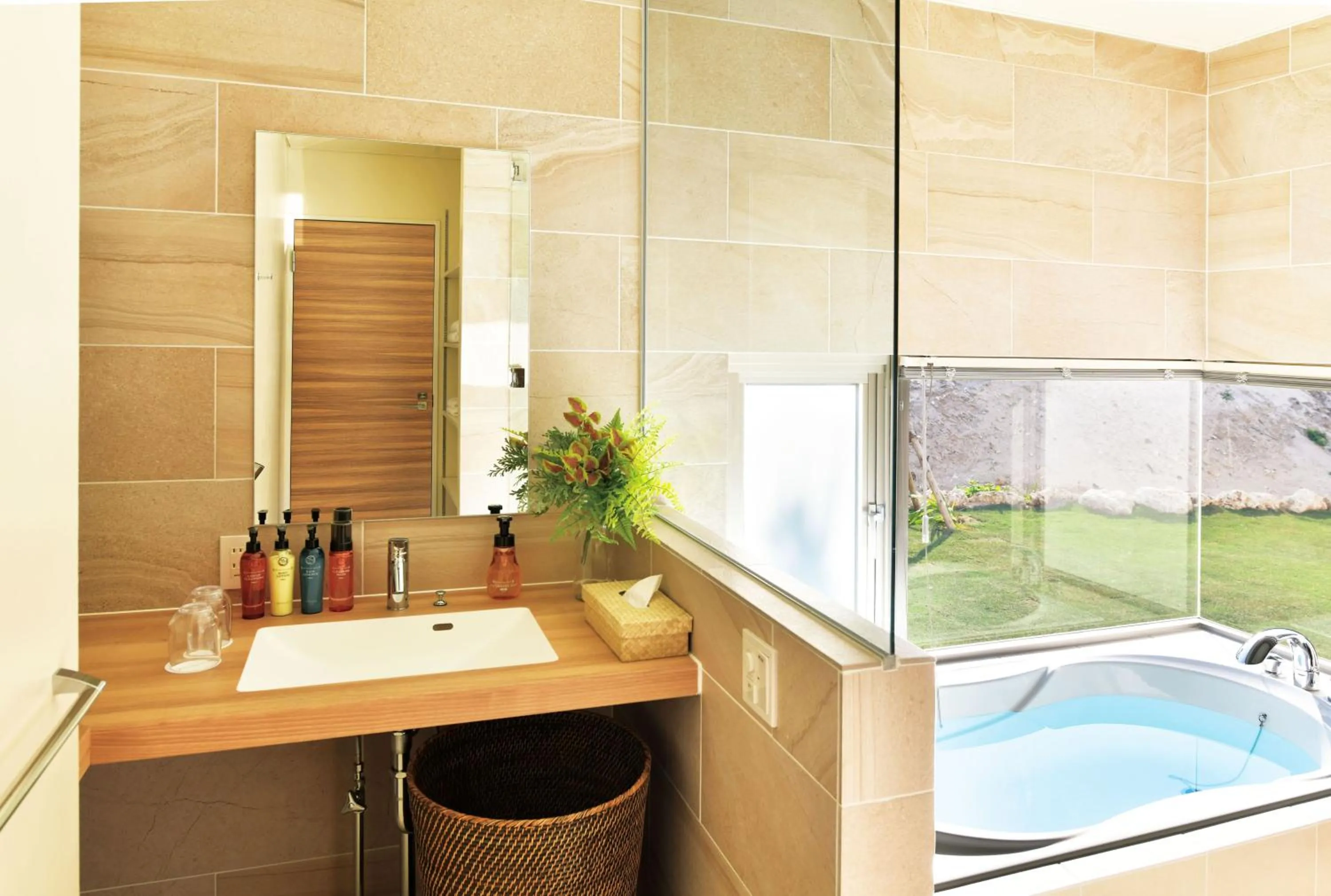 Bathroom in Feliz Villa Suite Irabujima Sawada