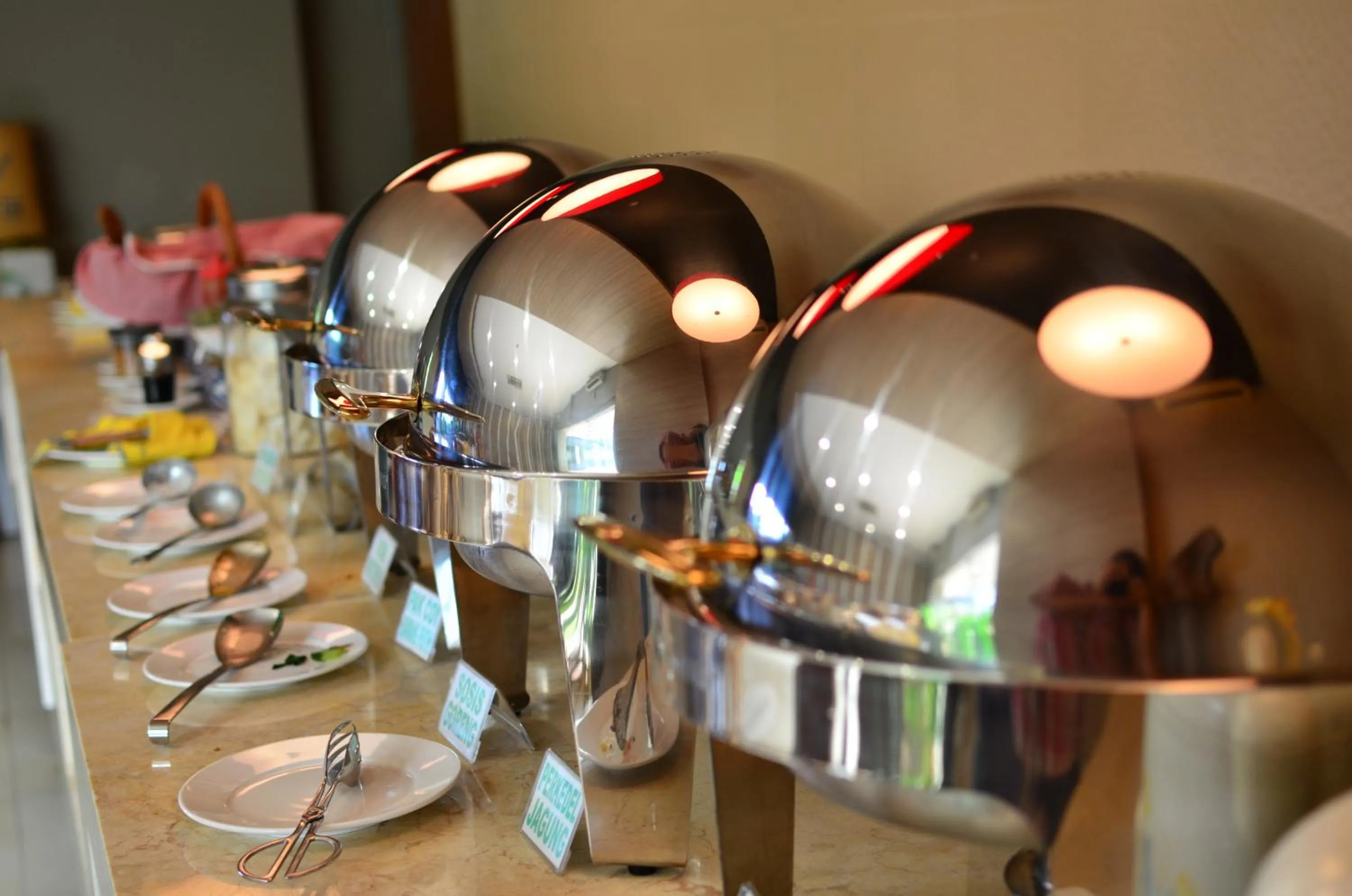 Food and drinks in HOTEL ASRI CIREBON