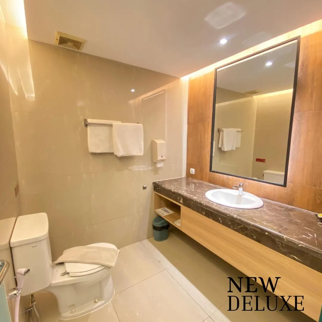 Bathroom in HOTEL ASRI CIREBON