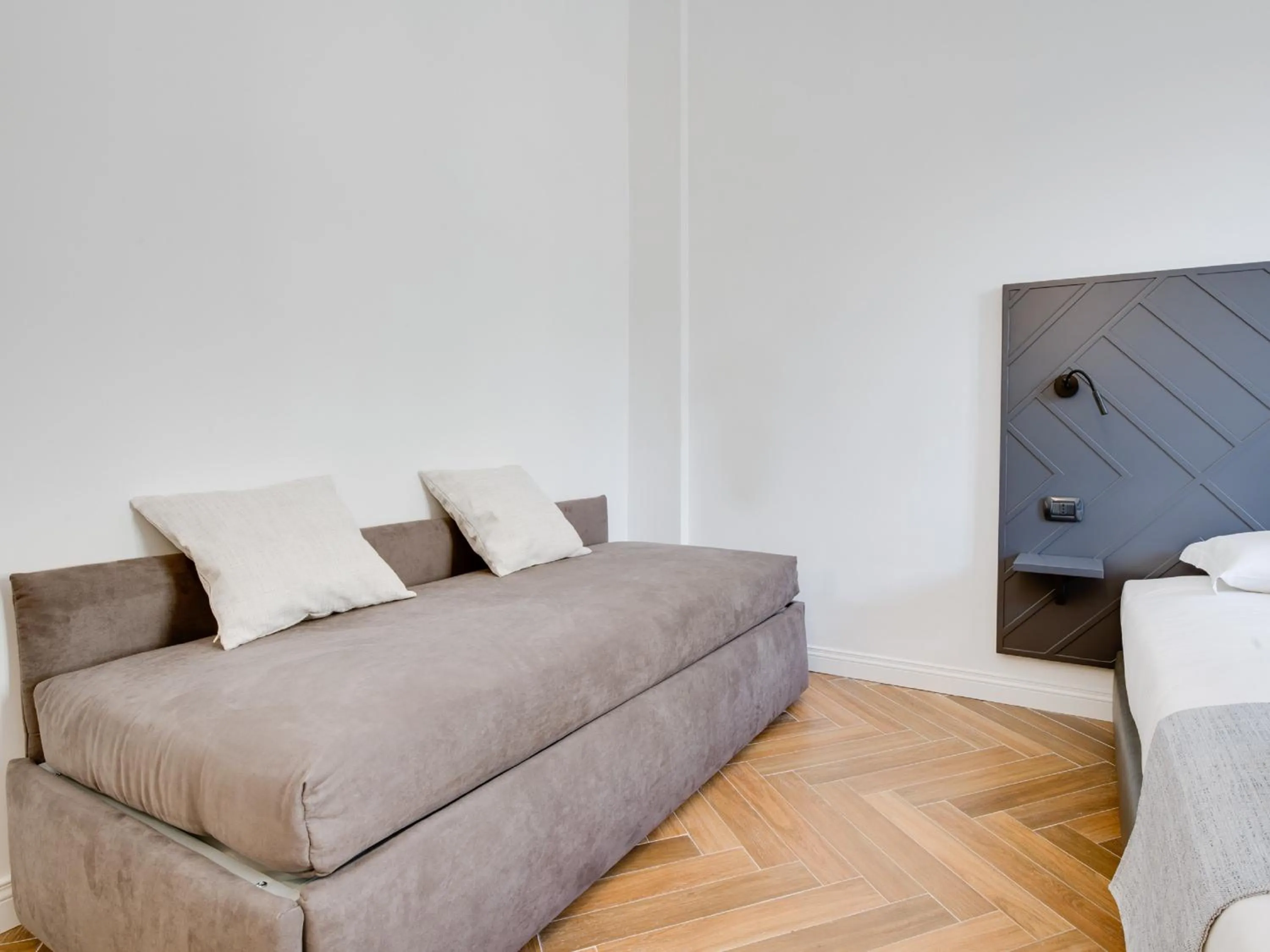 Seating area, Bed in The Right Place - Guest House