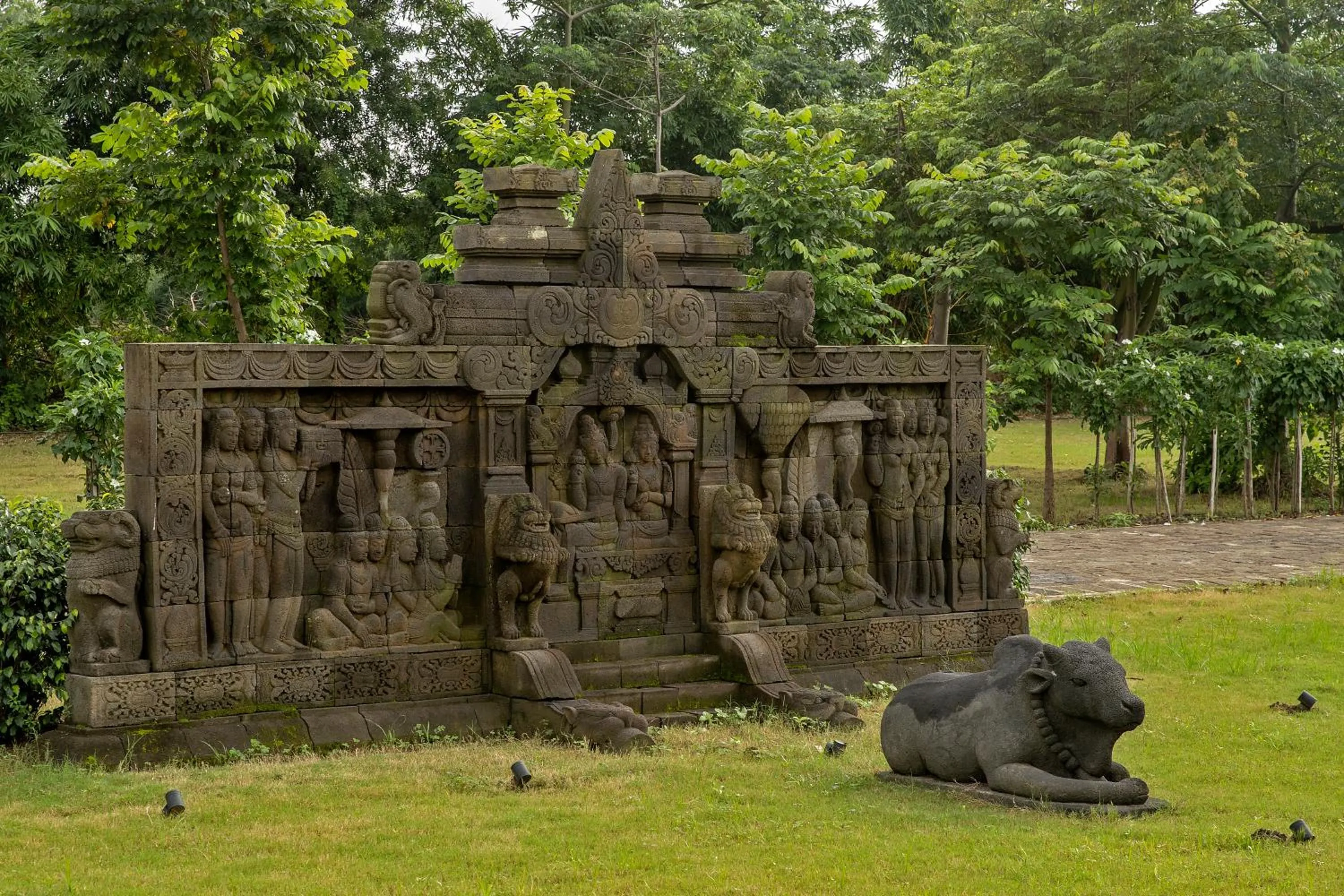 Garden in WelcomHeritage Tadoba Vanya Villas Resort & Spa