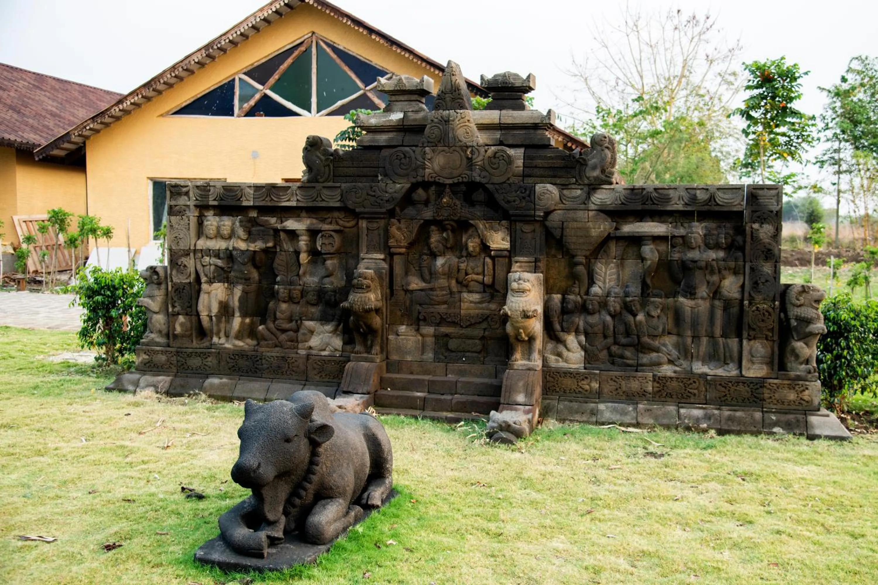 Garden in WelcomHeritage Tadoba Vanya Villas Resort & Spa
