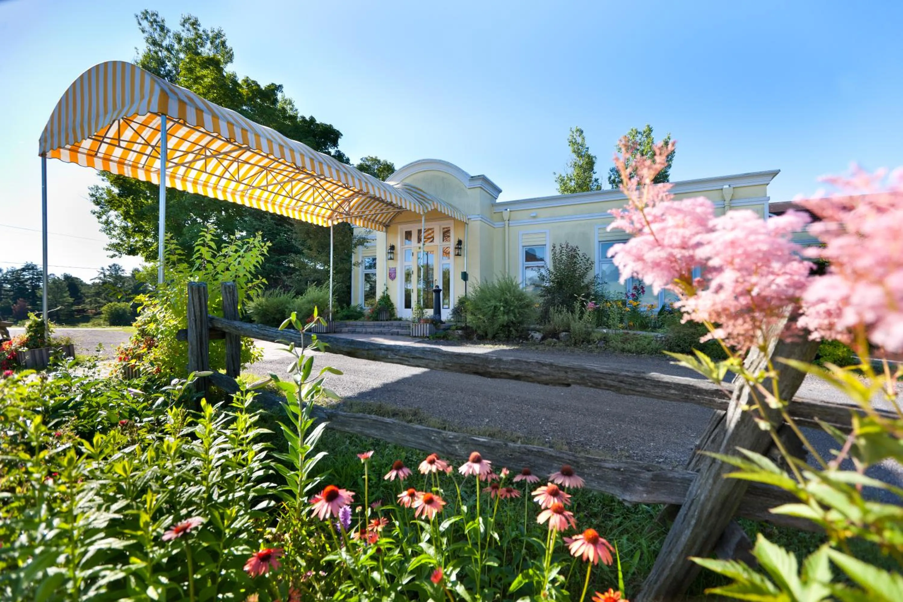 Lobby or reception in Auberge West Brome