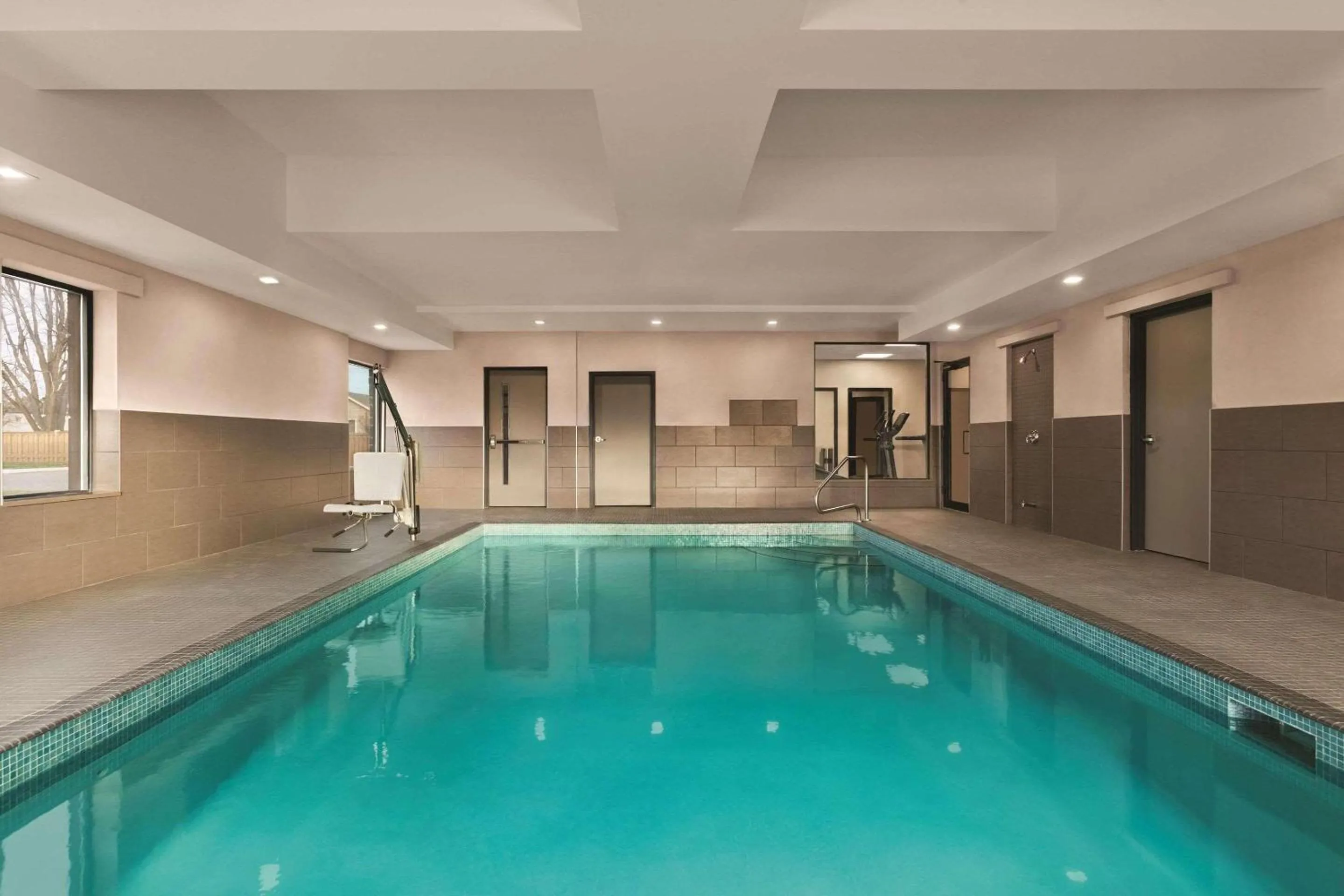 Swimming pool in Country Inn & Suites by Radisson, Belleville, ON