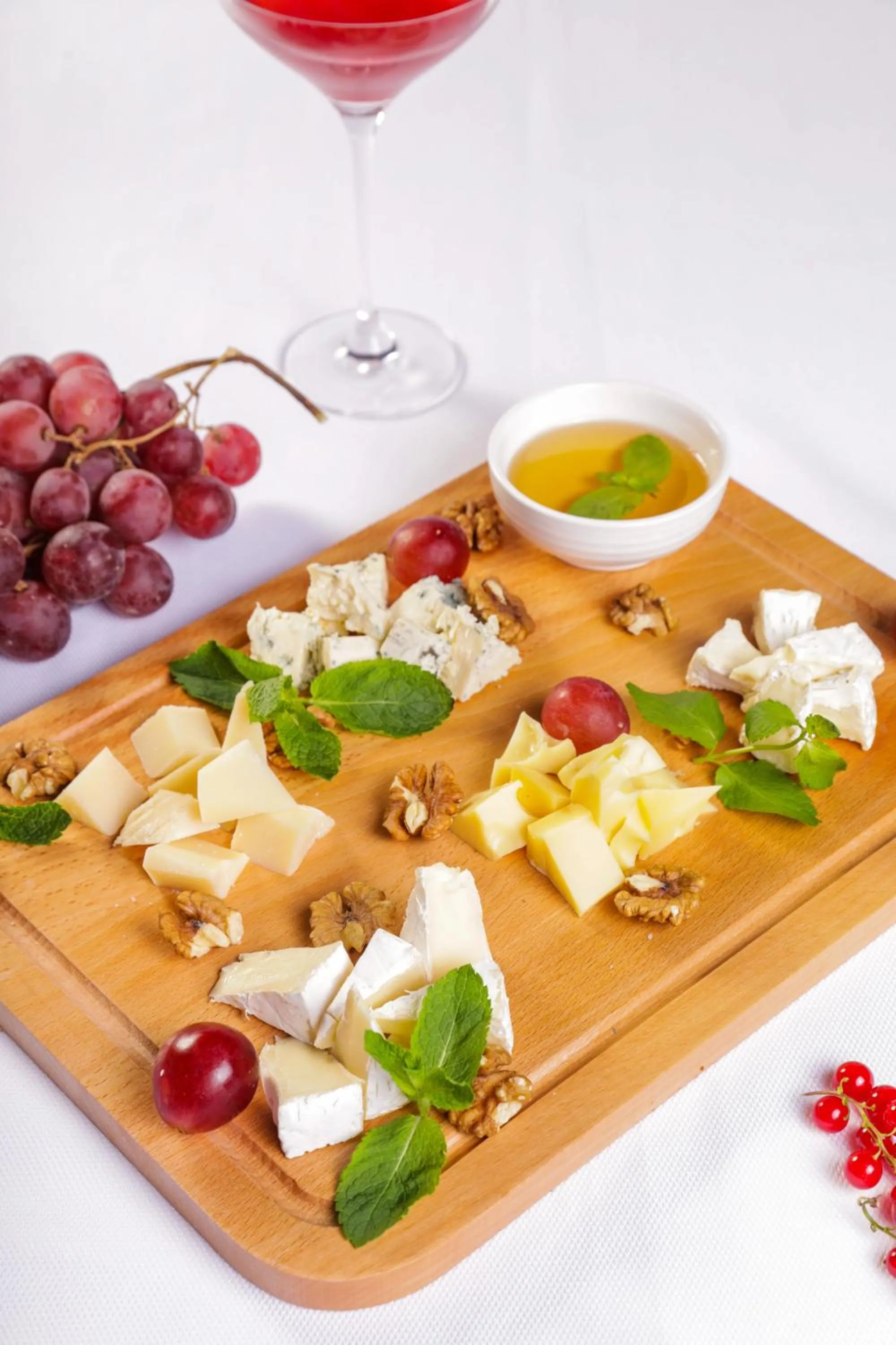 Food and drinks in Oasis Residence