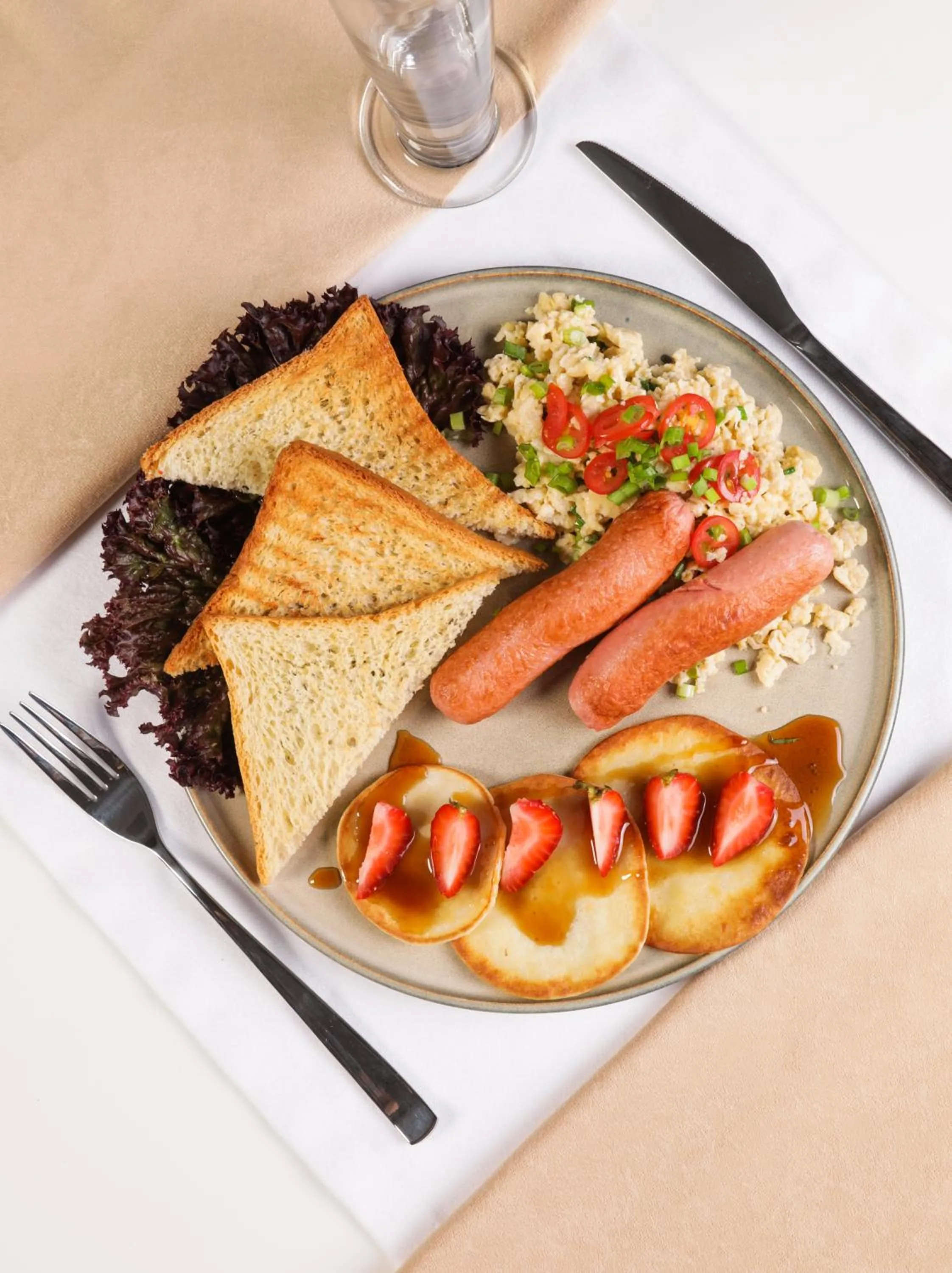 Food and drinks in Oasis Residence