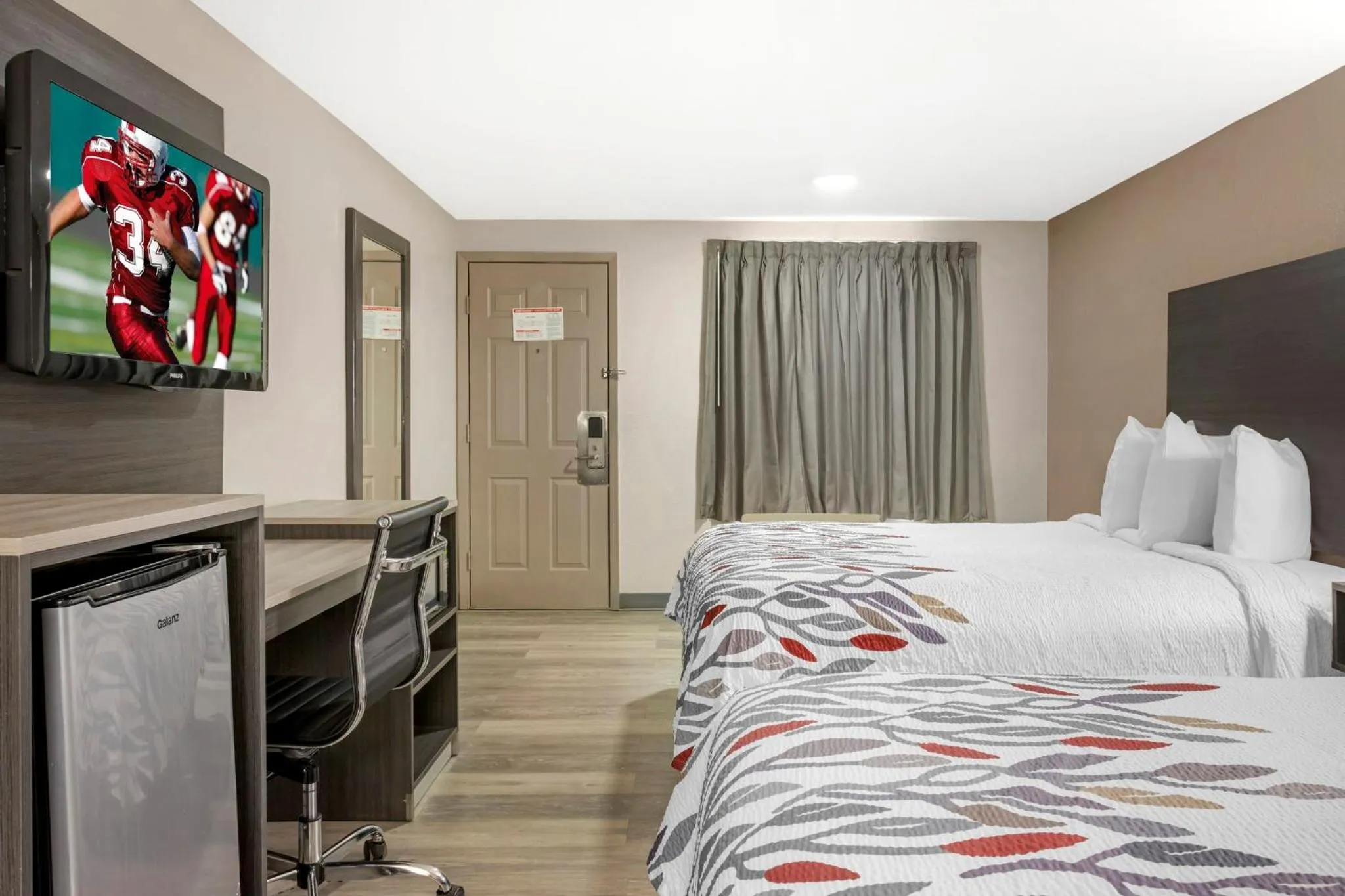 Bedroom, Bed in Red Roof Inn Hope