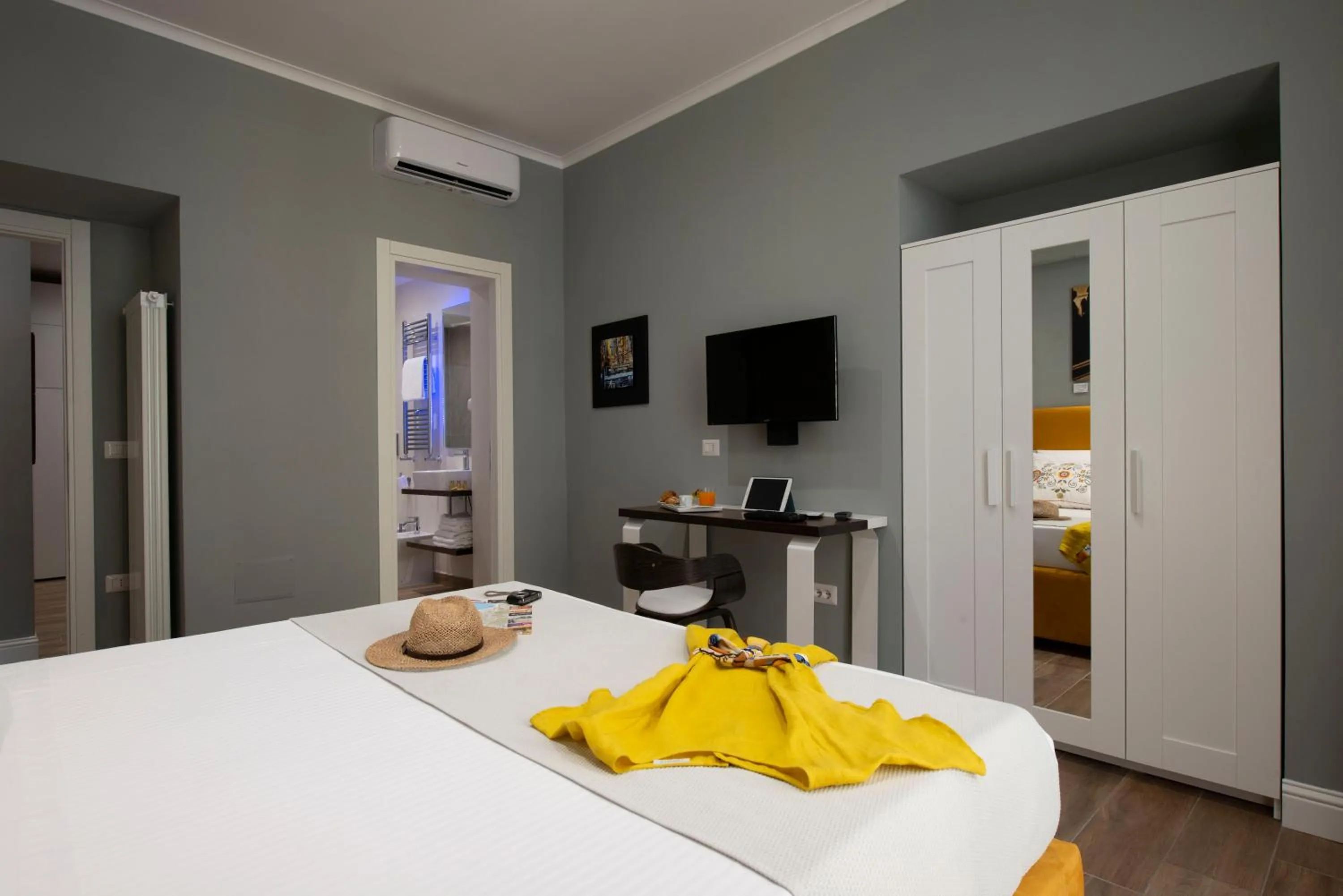 Bedroom, Bed in Dante Maison de Prestige