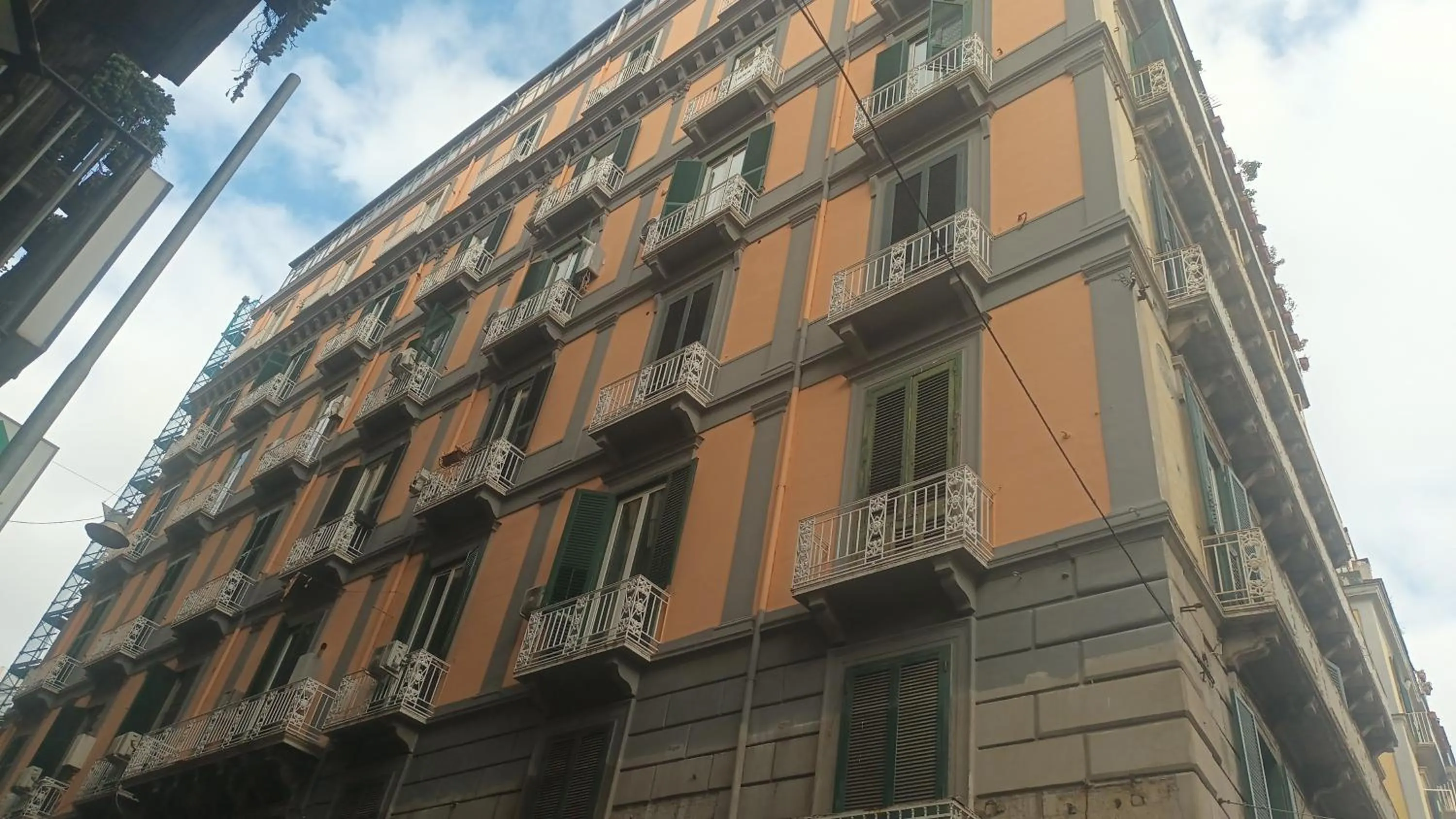 Property building in Dante Maison de Prestige