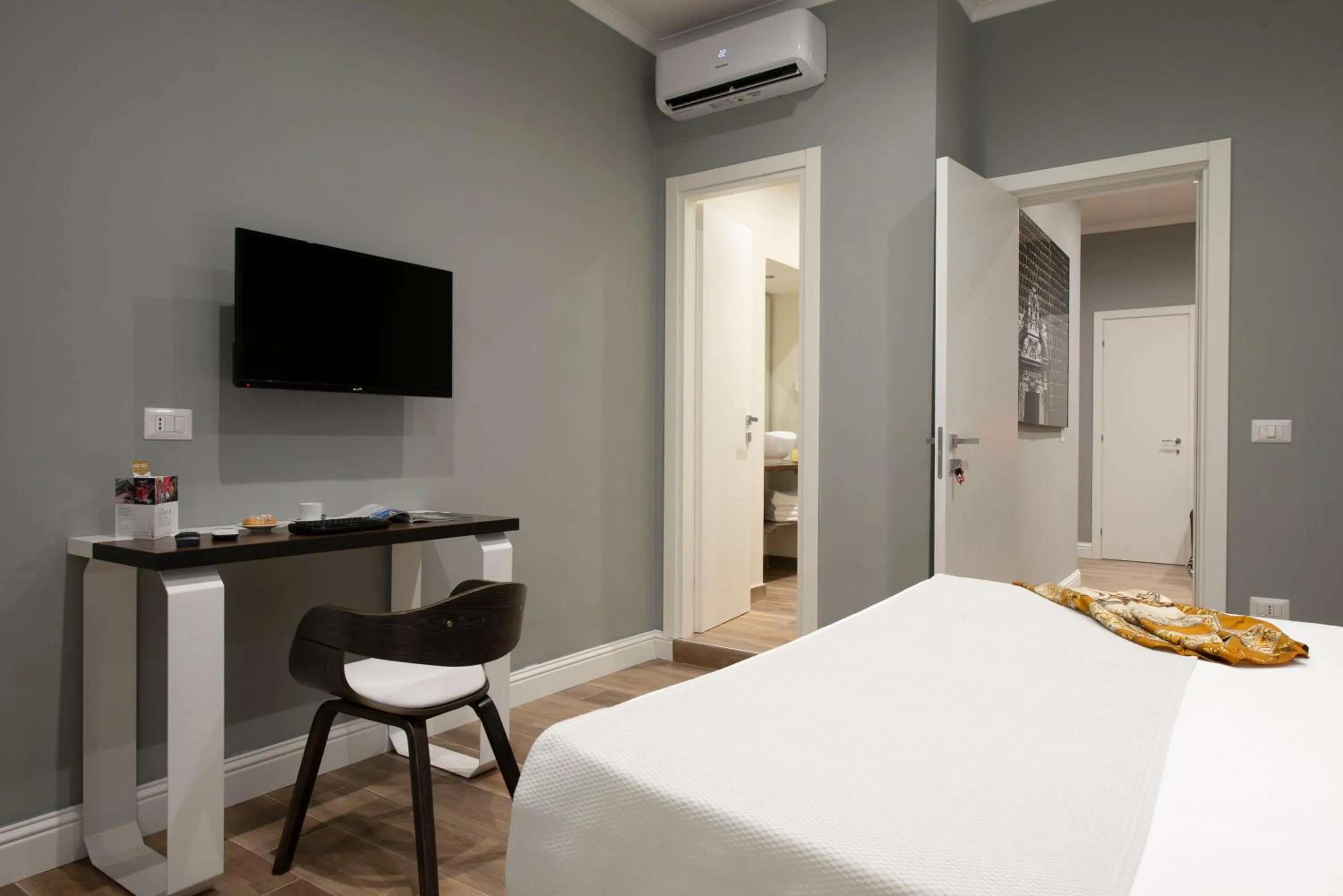 Bedroom, Bed in Dante Maison de Prestige